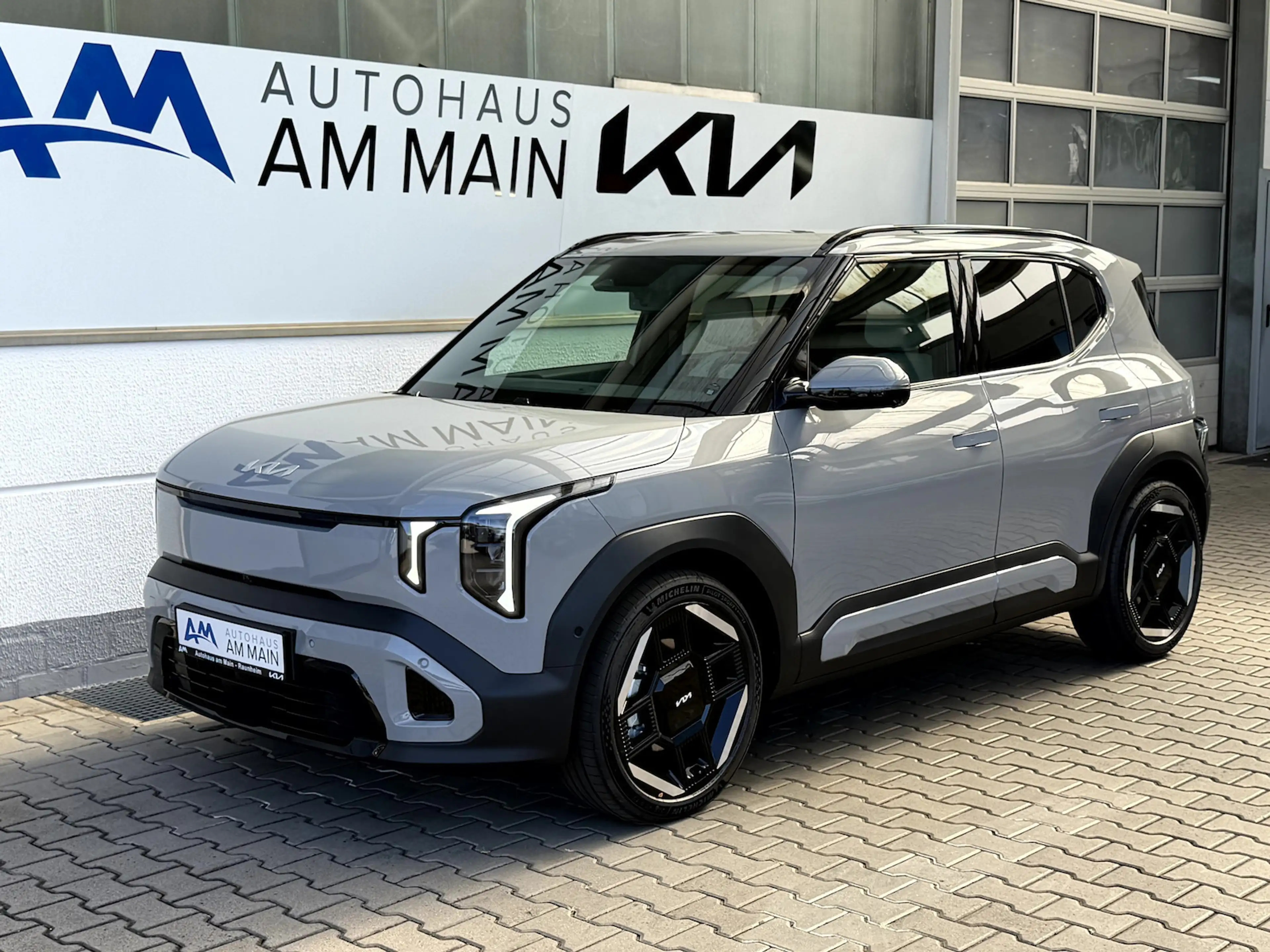 Kia EV2 61 GT LINE | 4S | WIC 22AC DWP TEC COM — photo 2