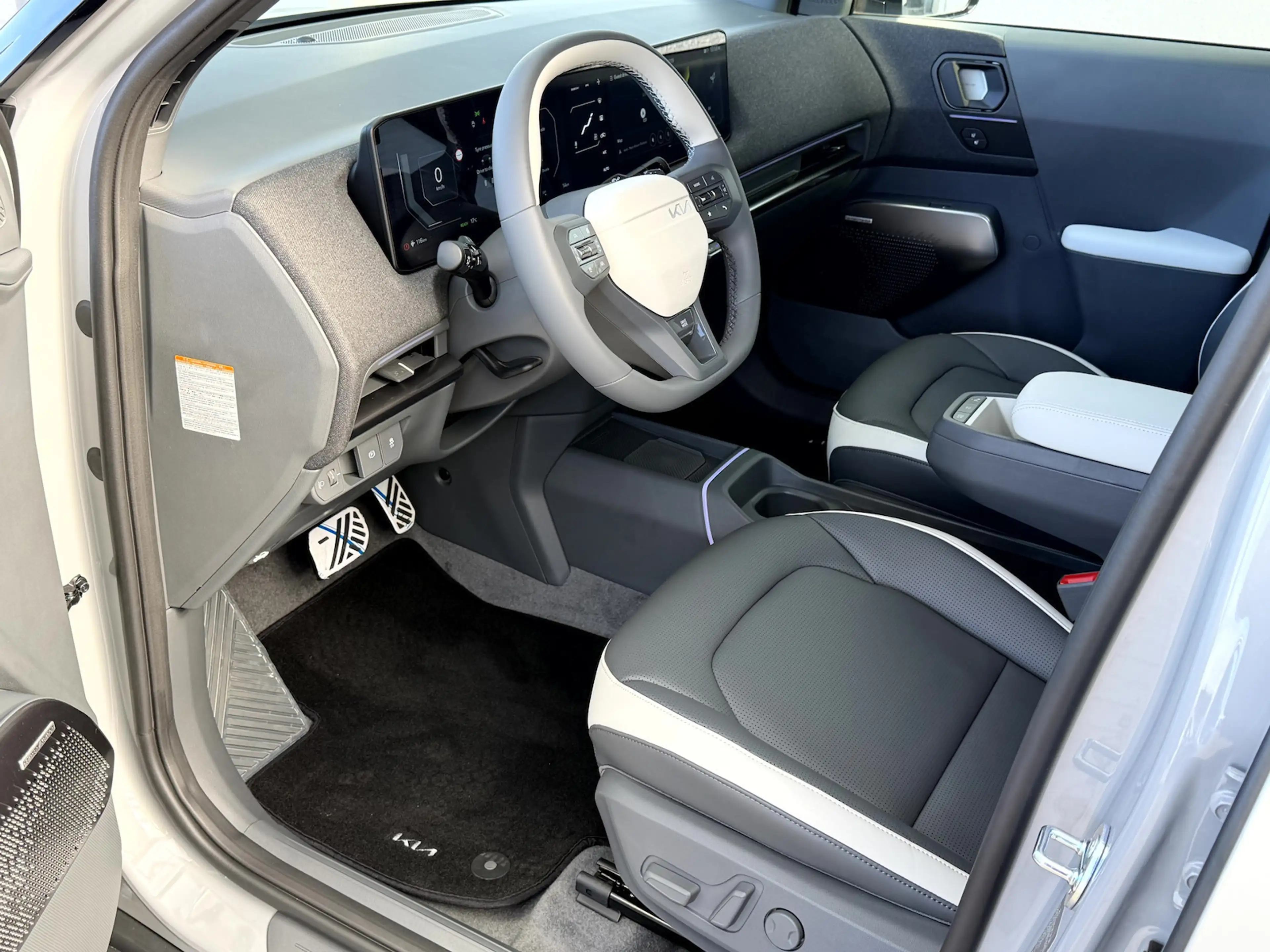 Kia EV2 61 GT LINE | 4S | WIC 22AC DWP TEC COM — photo 8