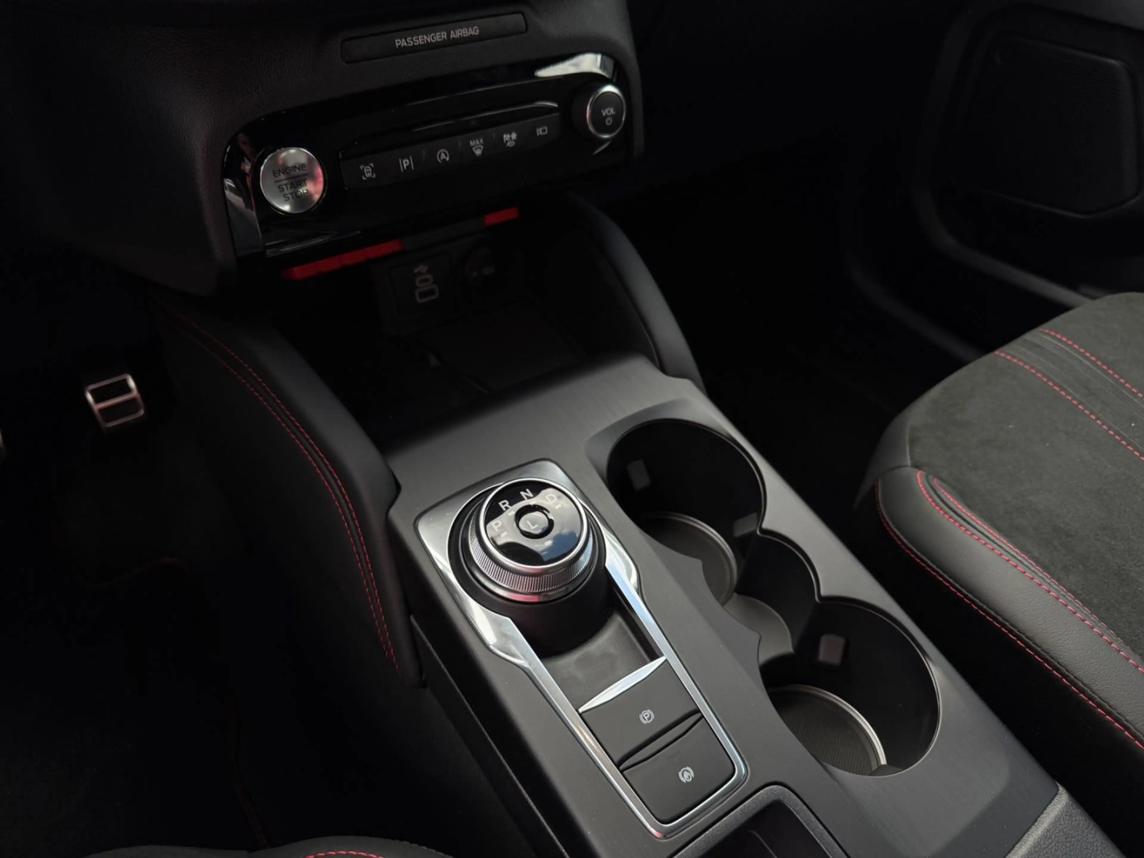 Ford Kuga ST-Line  GARANTIE 06/2031 — photo 11