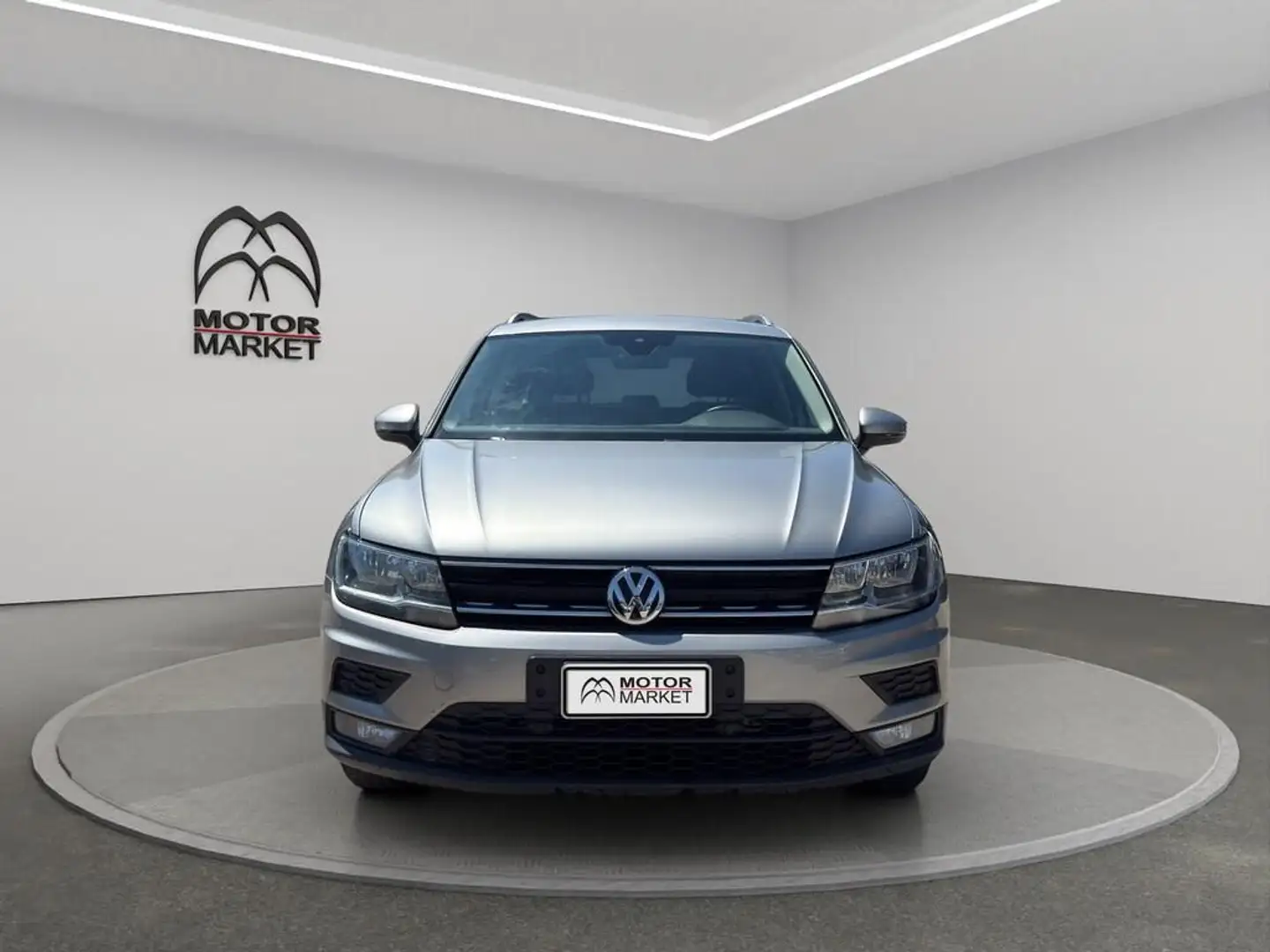 Volkswagen Tiguan 2.0 tdi Business 4motion 150cv dsg Gris - 2