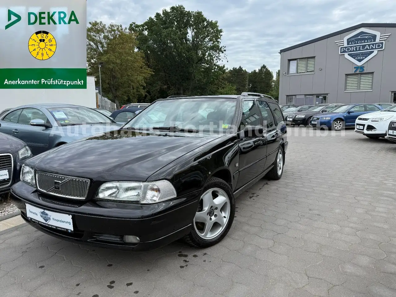Volvo V70 I 2.4/Leder/Klima/SHZ/AHK/Dachgepäckträger, foto 1