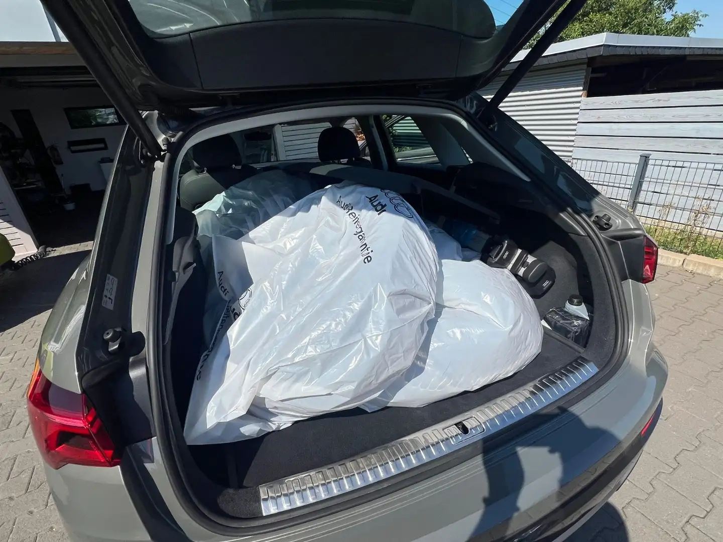 Audi Q3 35 TDI quattro advanced Pano AHK LED e Klappe Grau - 2