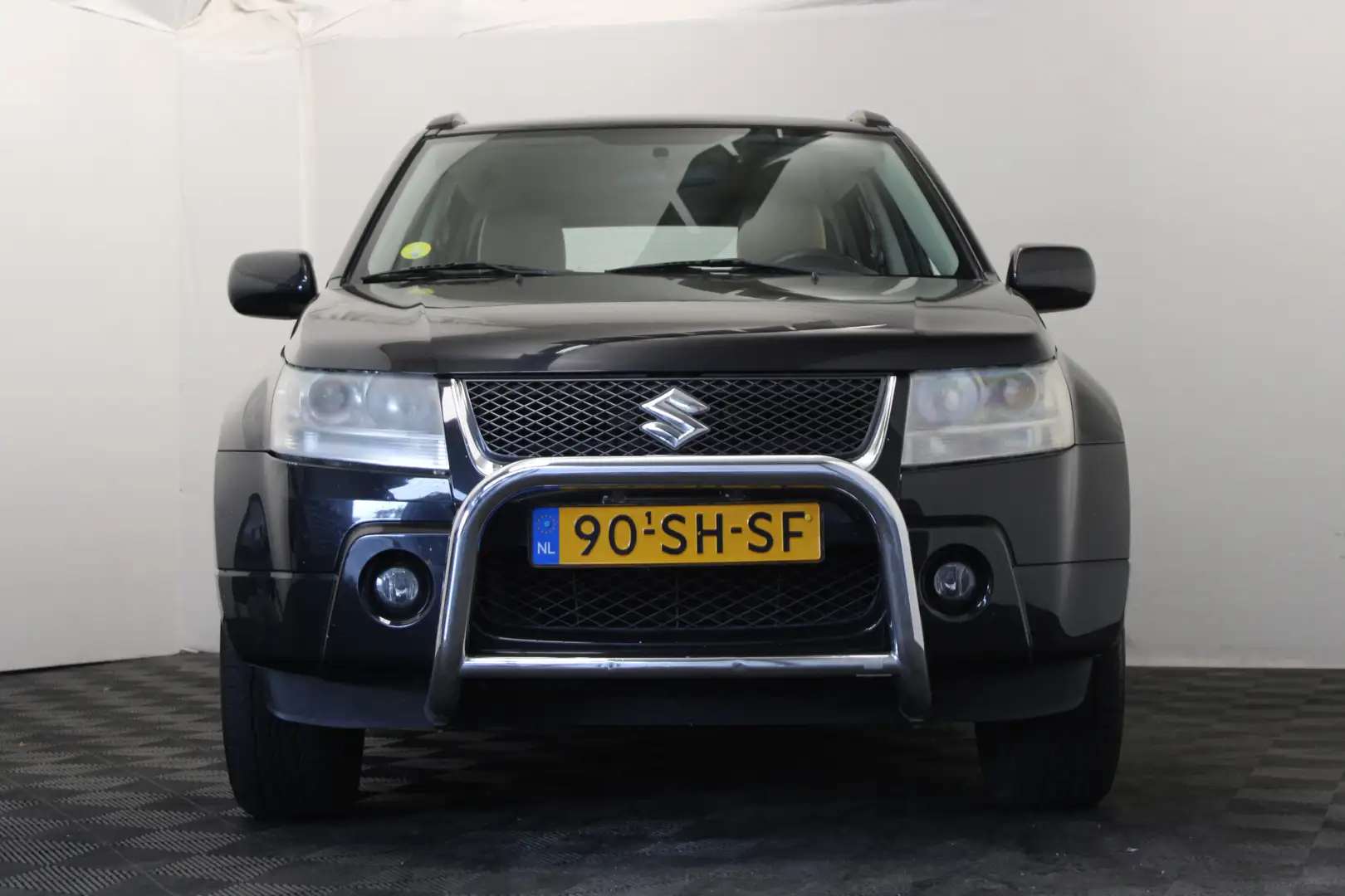 Suzuki Grand Vitara 2.0-16V Exclusive Noir - 2