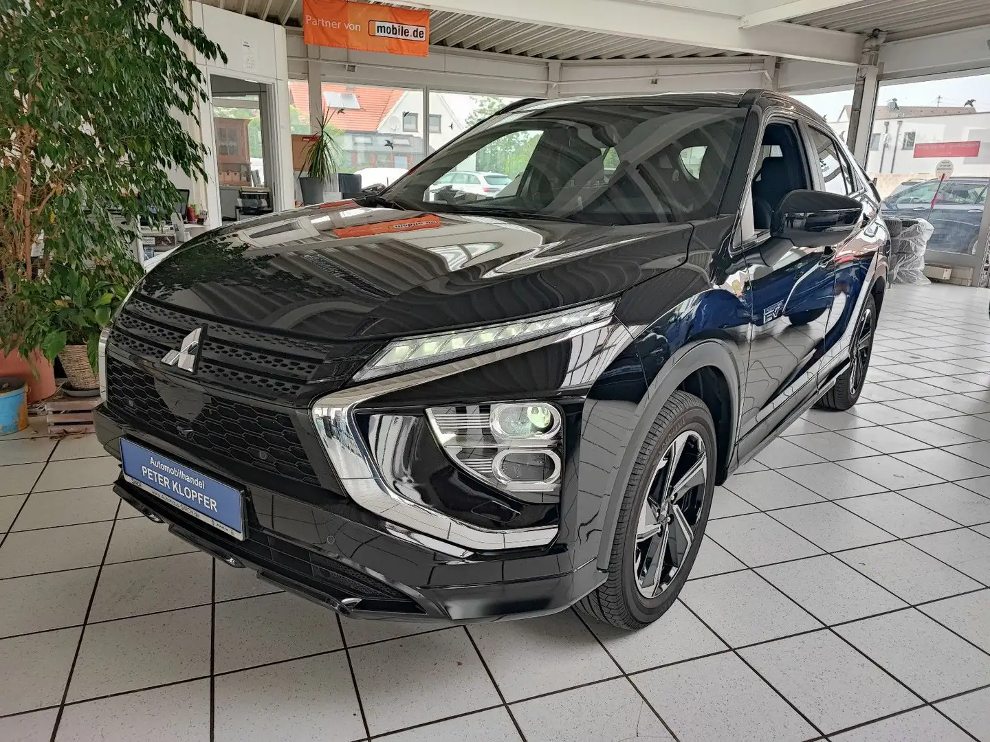 Mitsubishi Eclipse Cross 2,4 Plus Select Black Hybrid 4WD Černá - 1