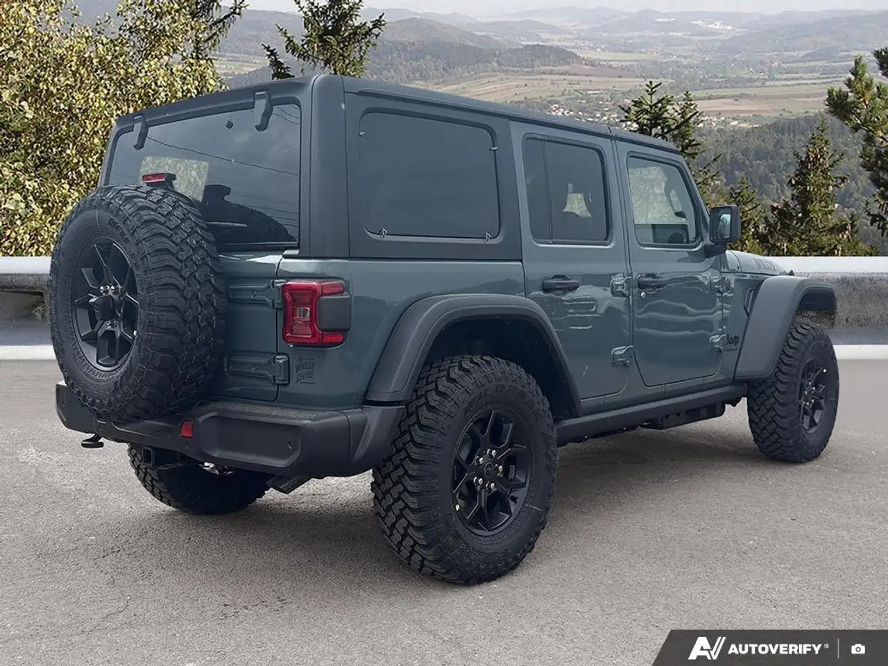Jeep Wrangler снимка Jeep Wrangler