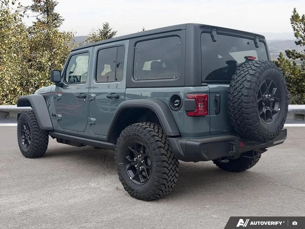 Jeep Wrangler снимка Jeep Wrangler