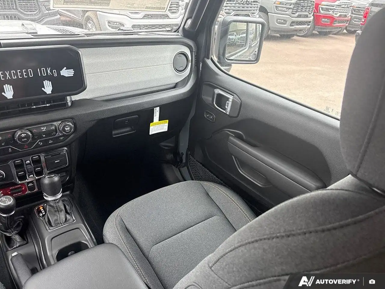 Jeep Wrangler снимка Jeep Wrangler