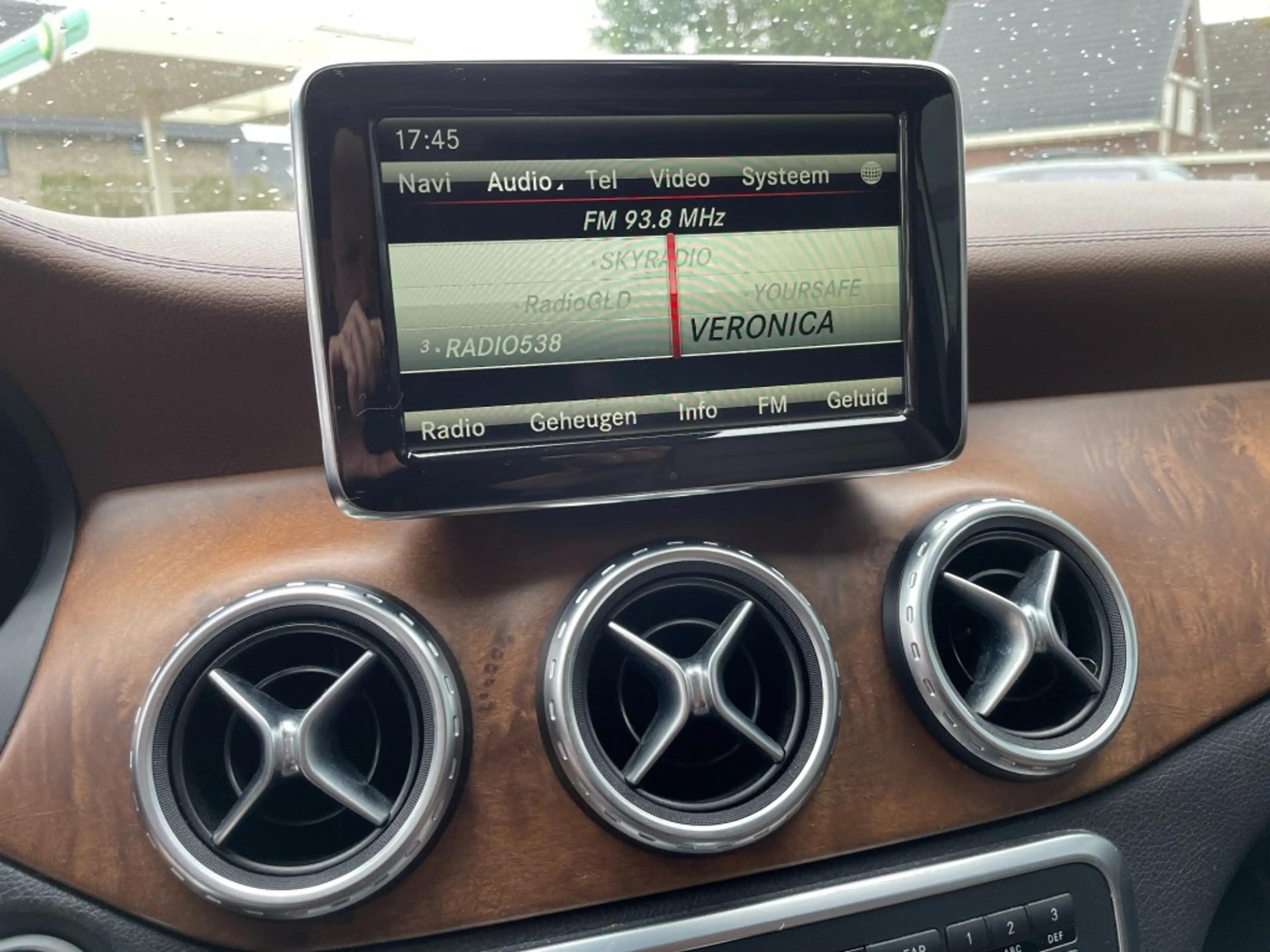 Mercedes-Benz GLA 250 250 4MATIC AMG EDITION 1 Panoramadak , Leer , Navi — photo 13