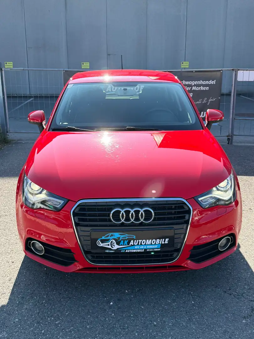 Audi A1 attraction Rouge - 2