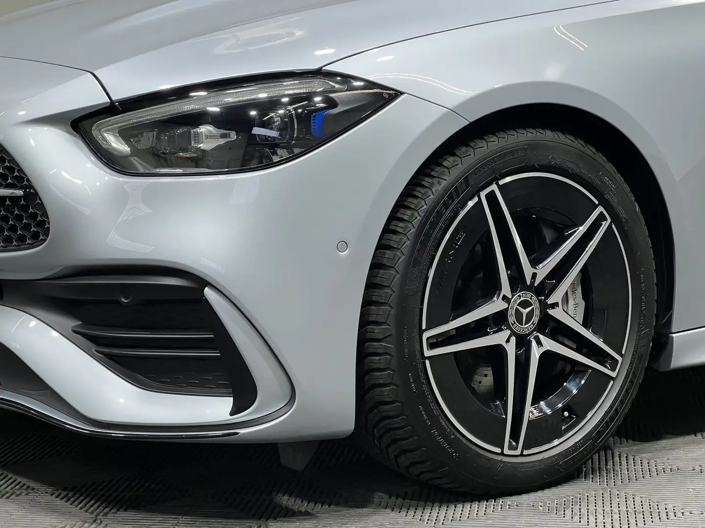 Mercedes-Benz C 200 AMG Night Panorama+Massage+Sitzklima+Bur3D Silber - 2