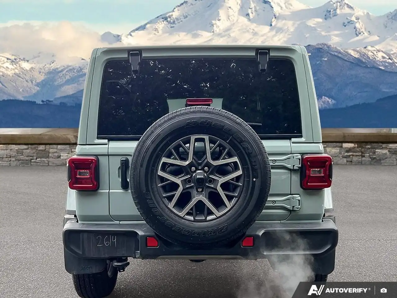 Jeep Wrangler снимка Jeep Wrangler
