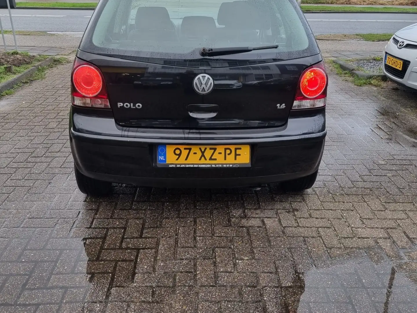 Volkswagen Polo 1.4-16V Optive Zwart - 2