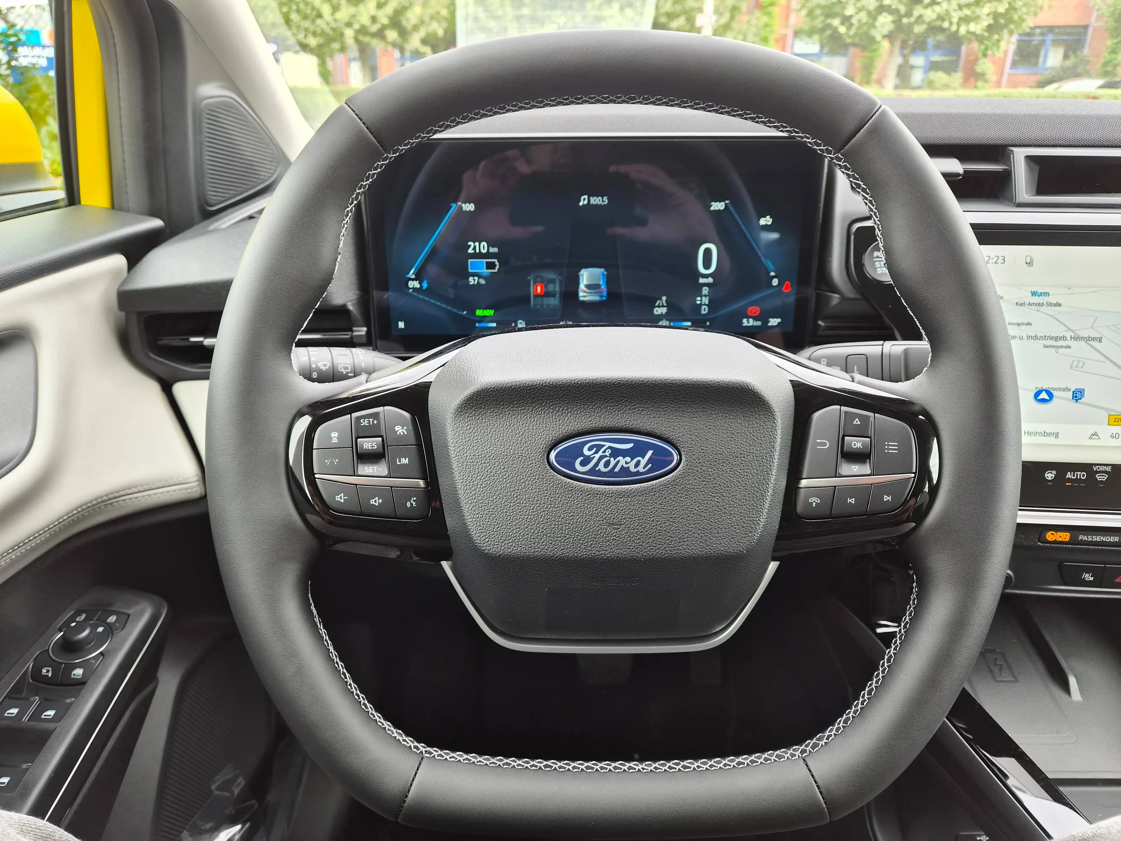 Ford Puma Gen-E Premium — photo 12