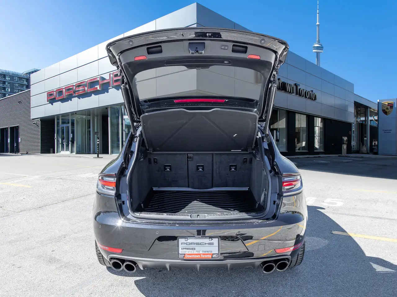 Porsche Macan снимка Porsche Macan