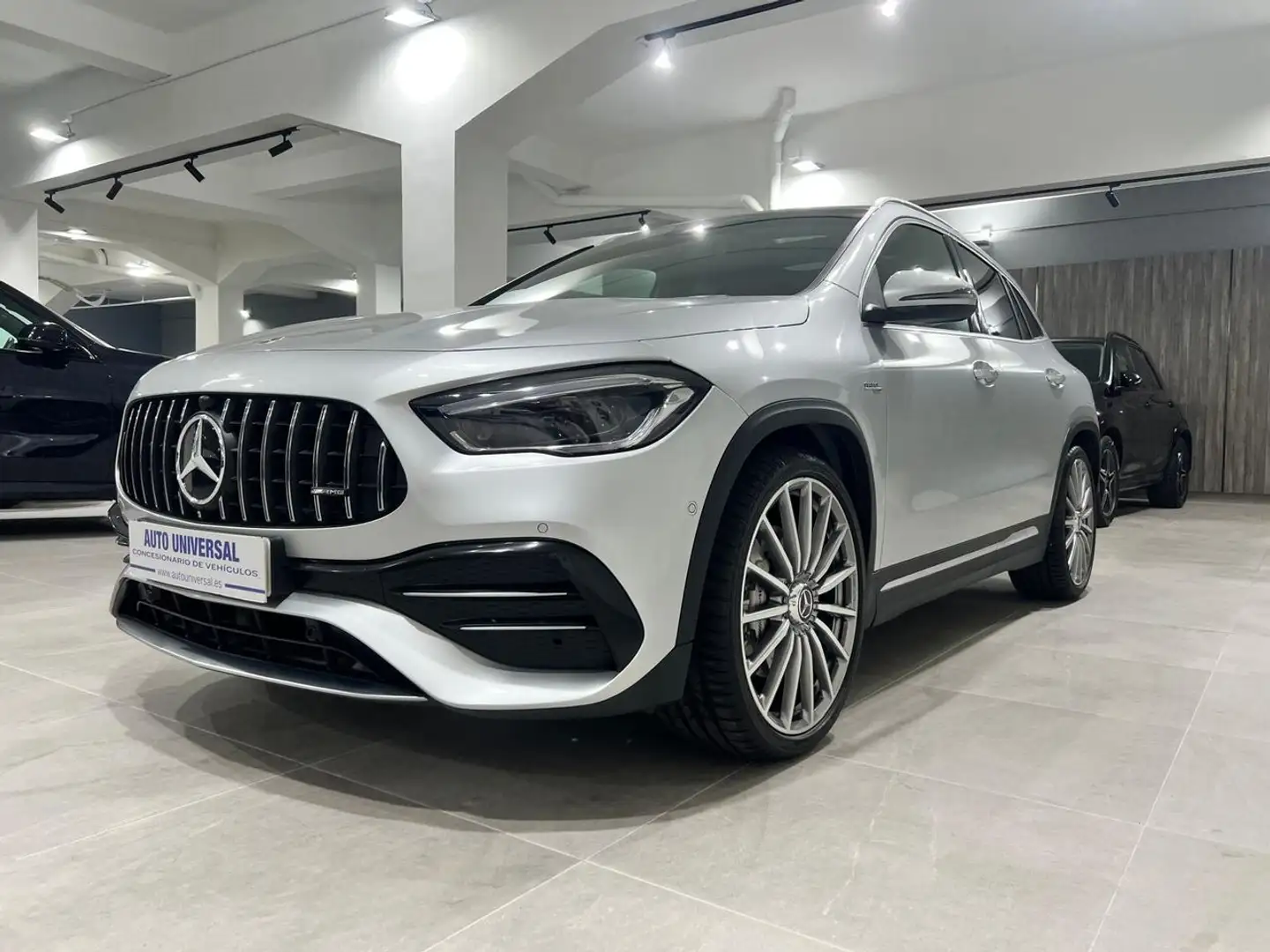 Mercedes-Benz GLA 35 AMG 4MATIC Argento - 1