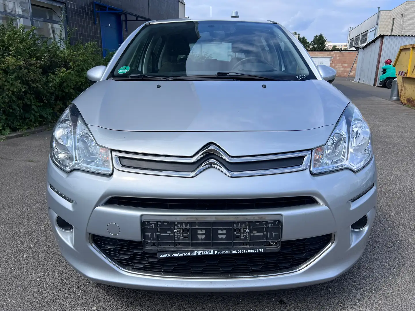 Citroen C3 1.2 Klima Tempo PDC AUX USB BC el.Fenster ISOFIX Silber - 2