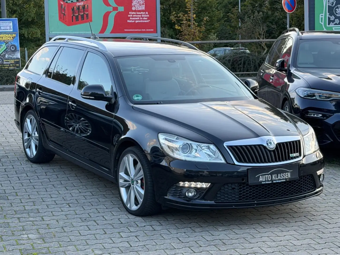 Skoda Octavia Combi RS/Xenon/Automatik/Navi/Bi-Color Schwarz - 1