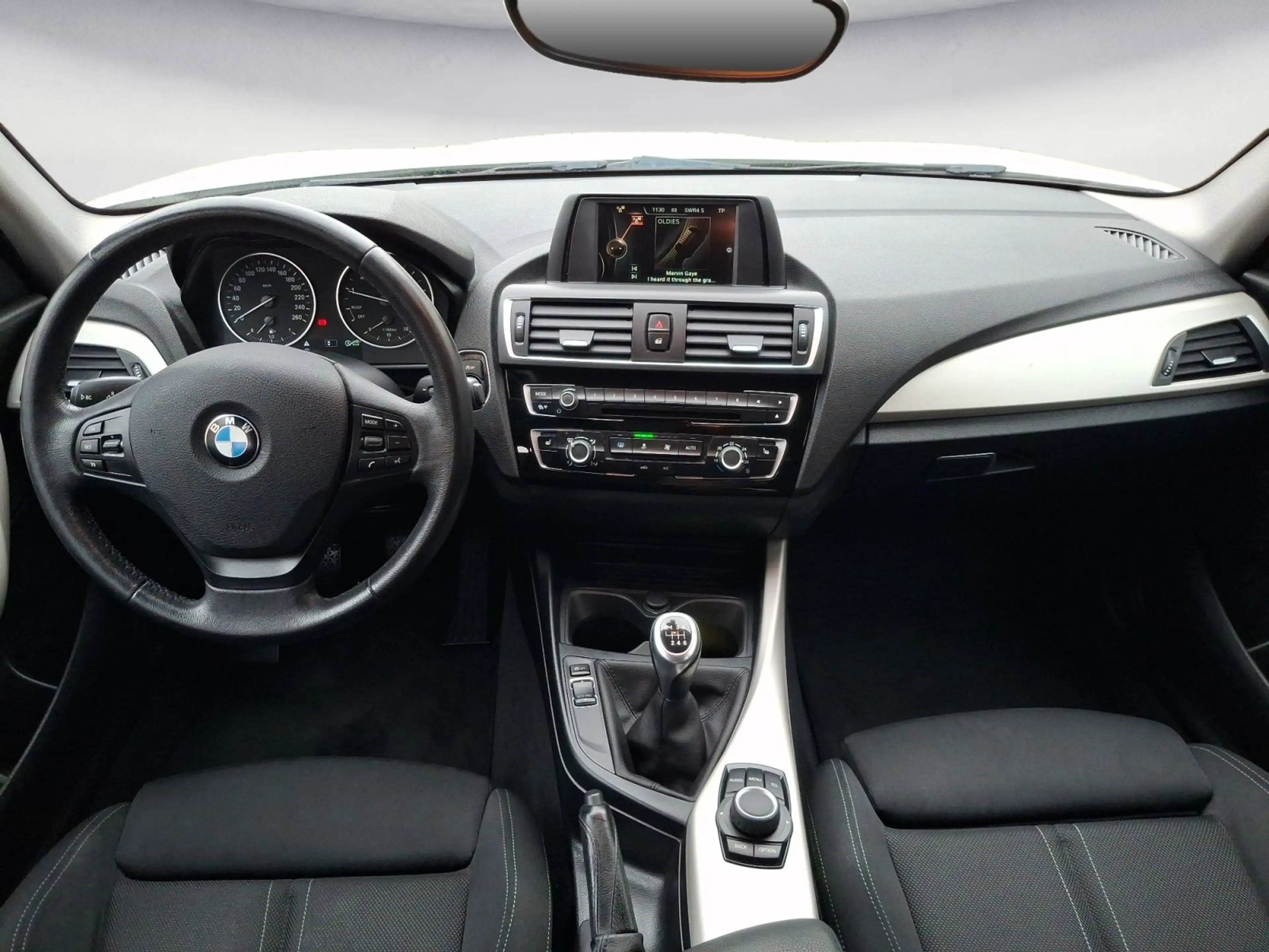 BMW 118 i Advantage Sportsitze LM PDC Sitzhzg. Vorn — photo 14