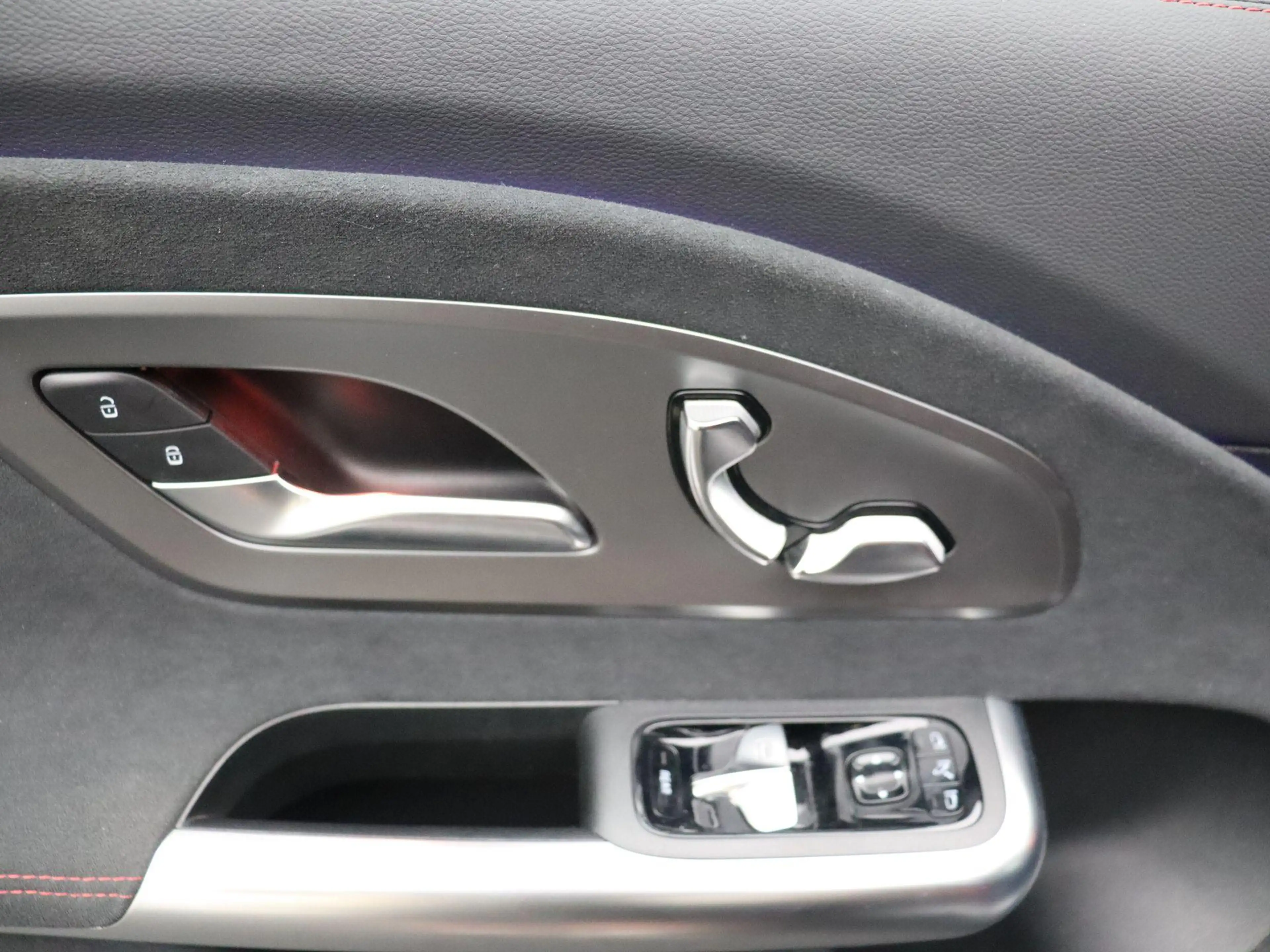 Mercedes-Benz CLA 250 250+ AMG Line — photo 8