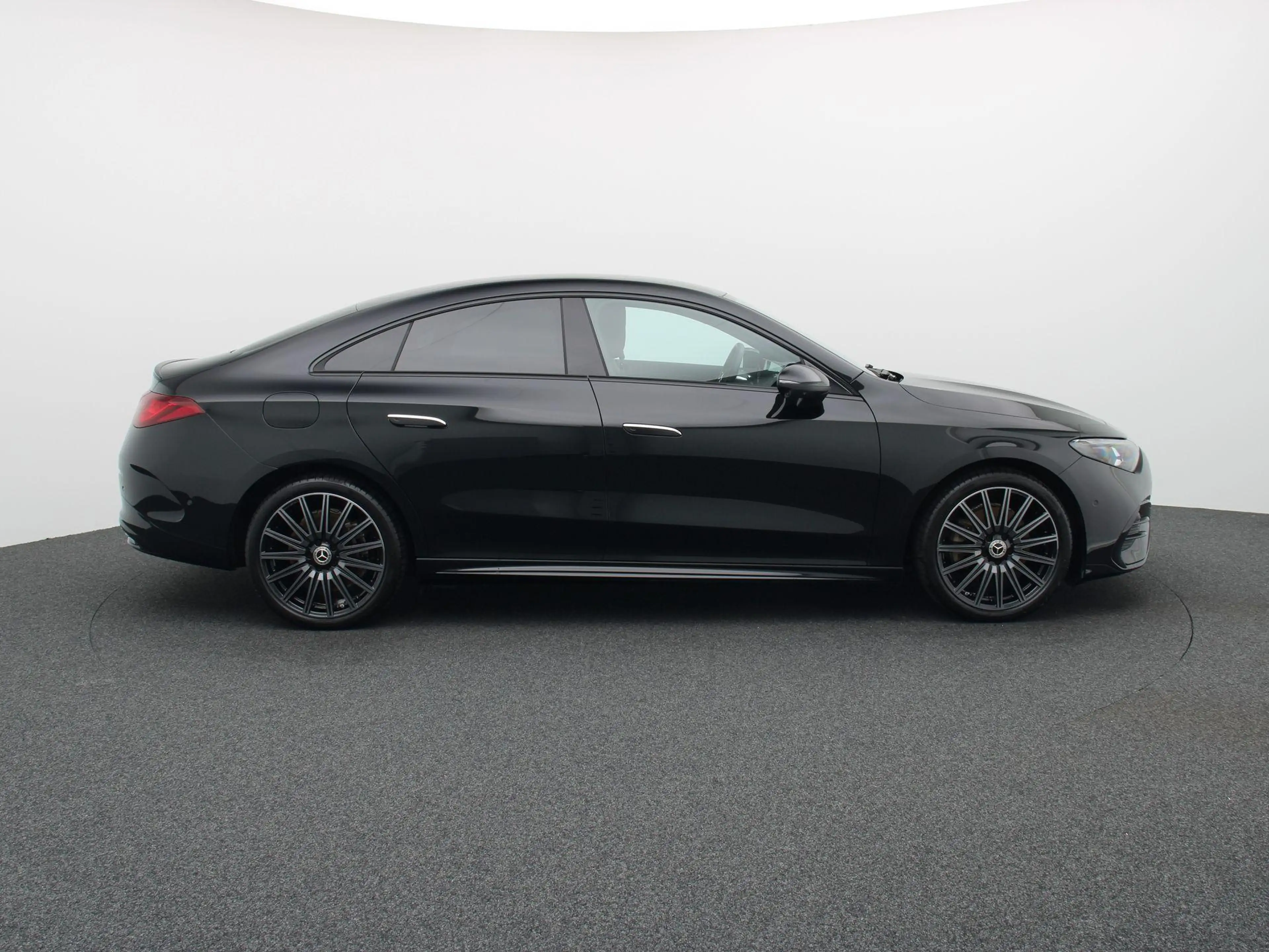 Mercedes-Benz CLA 250 250+ AMG Line — photo 6