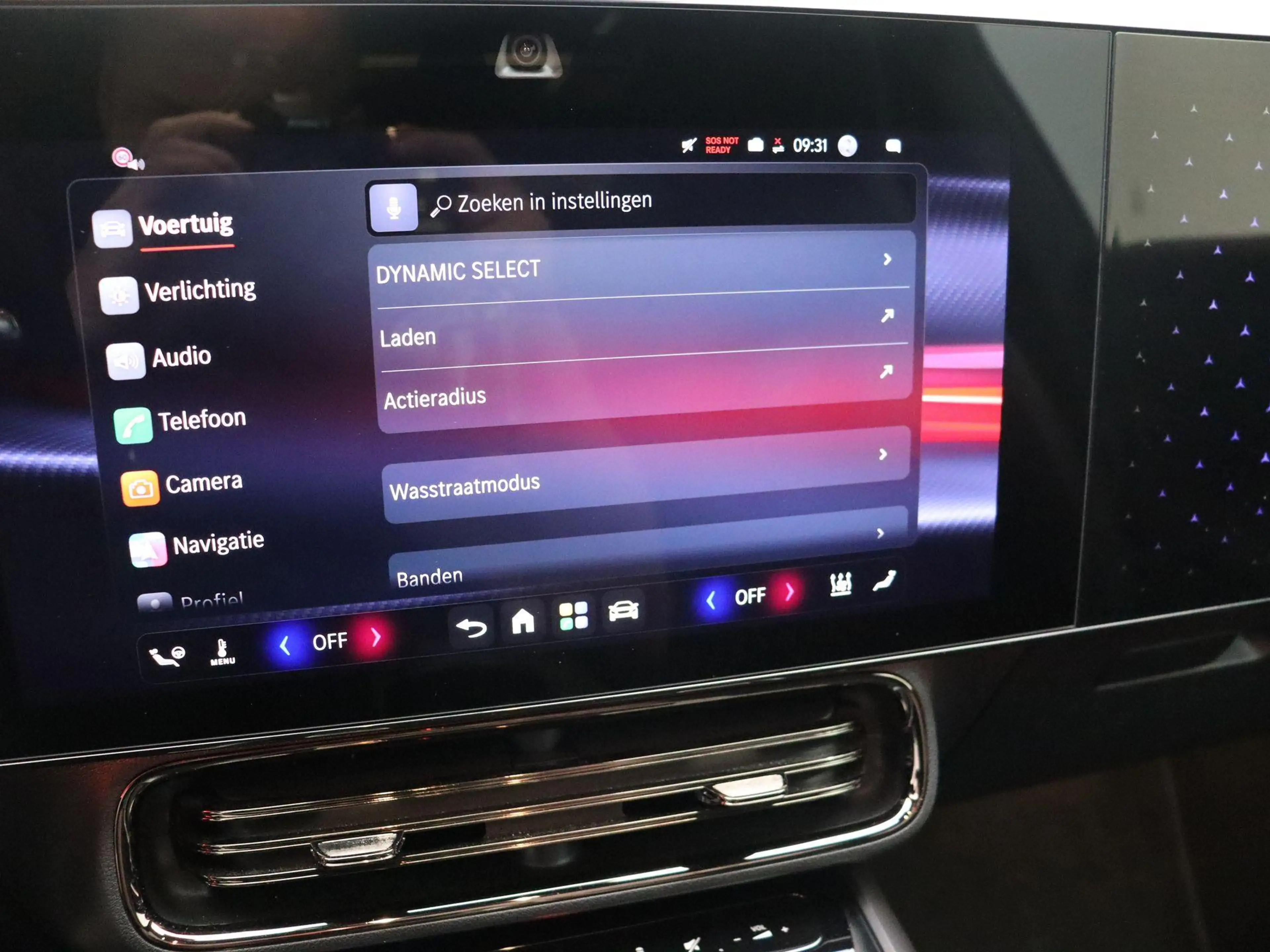 Mercedes-Benz CLA 250 250+ AMG Line — photo 15