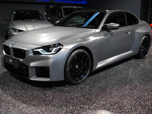 BMW M2 view 15
