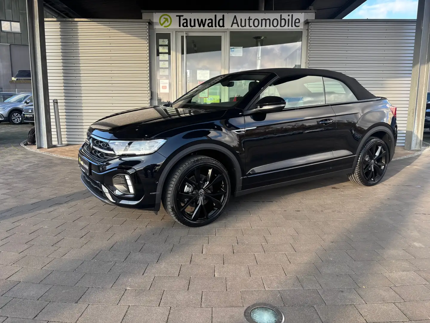 Volkswagen T-Roc Cabriolet 1.5 TSI DSG R-Line AHK/NAVI/RFK Schwarz - 2