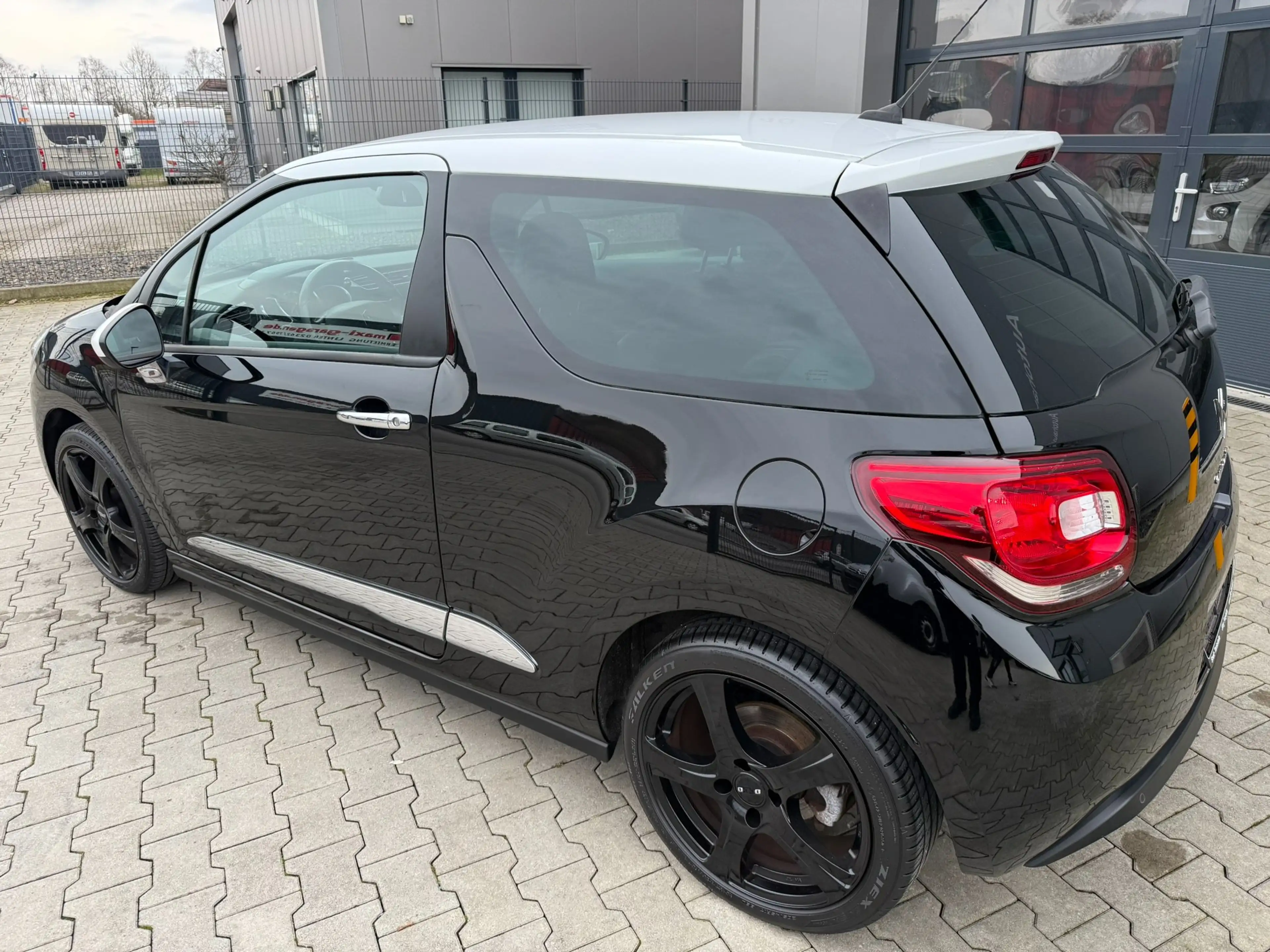 Citroen DS3 SoChic — photo 4