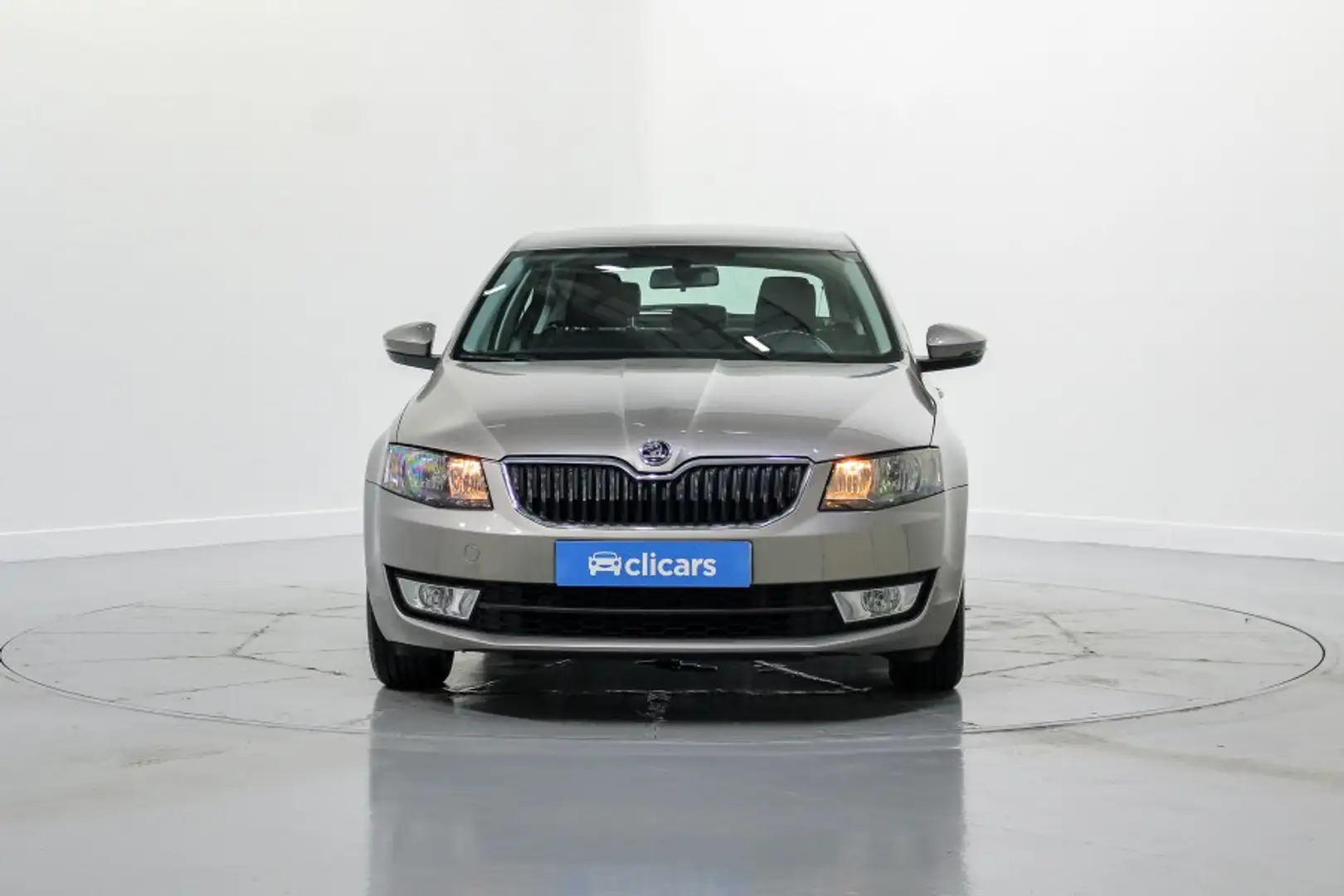 Skoda Octavia 1.2 TSI Ambition 110 Naranja - 2
