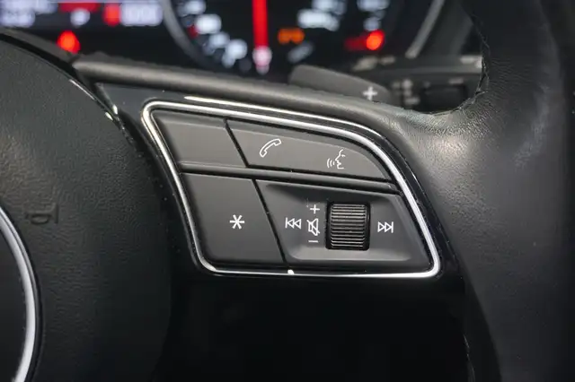 Audi A4 Avant view 13