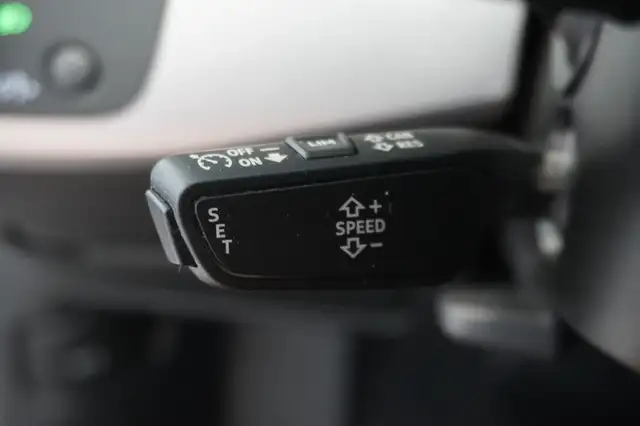 Audi A4 Avant view 15