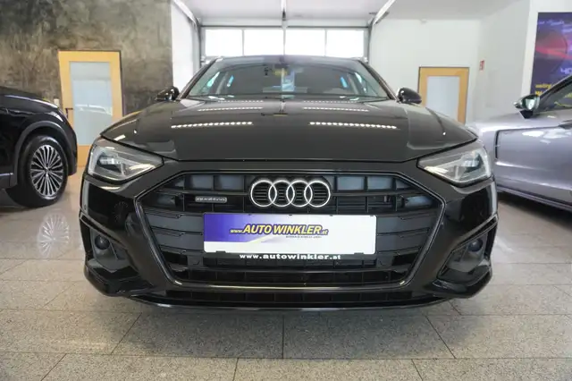Audi A4 Avant view 2