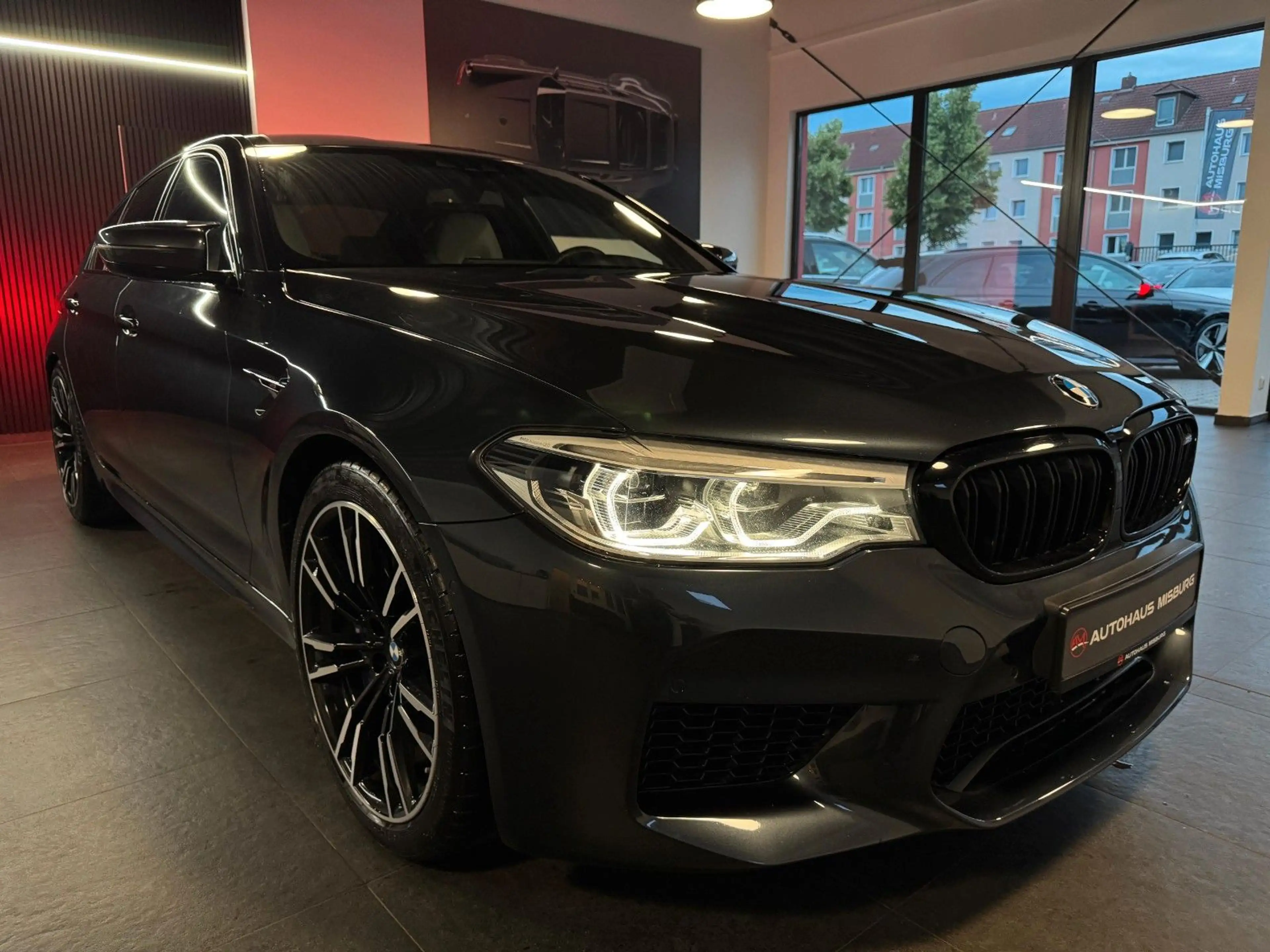 BMW M5 xDrive Lim. /Bowers&Wilkins+Weiße-Sitze+HUB — photo 3