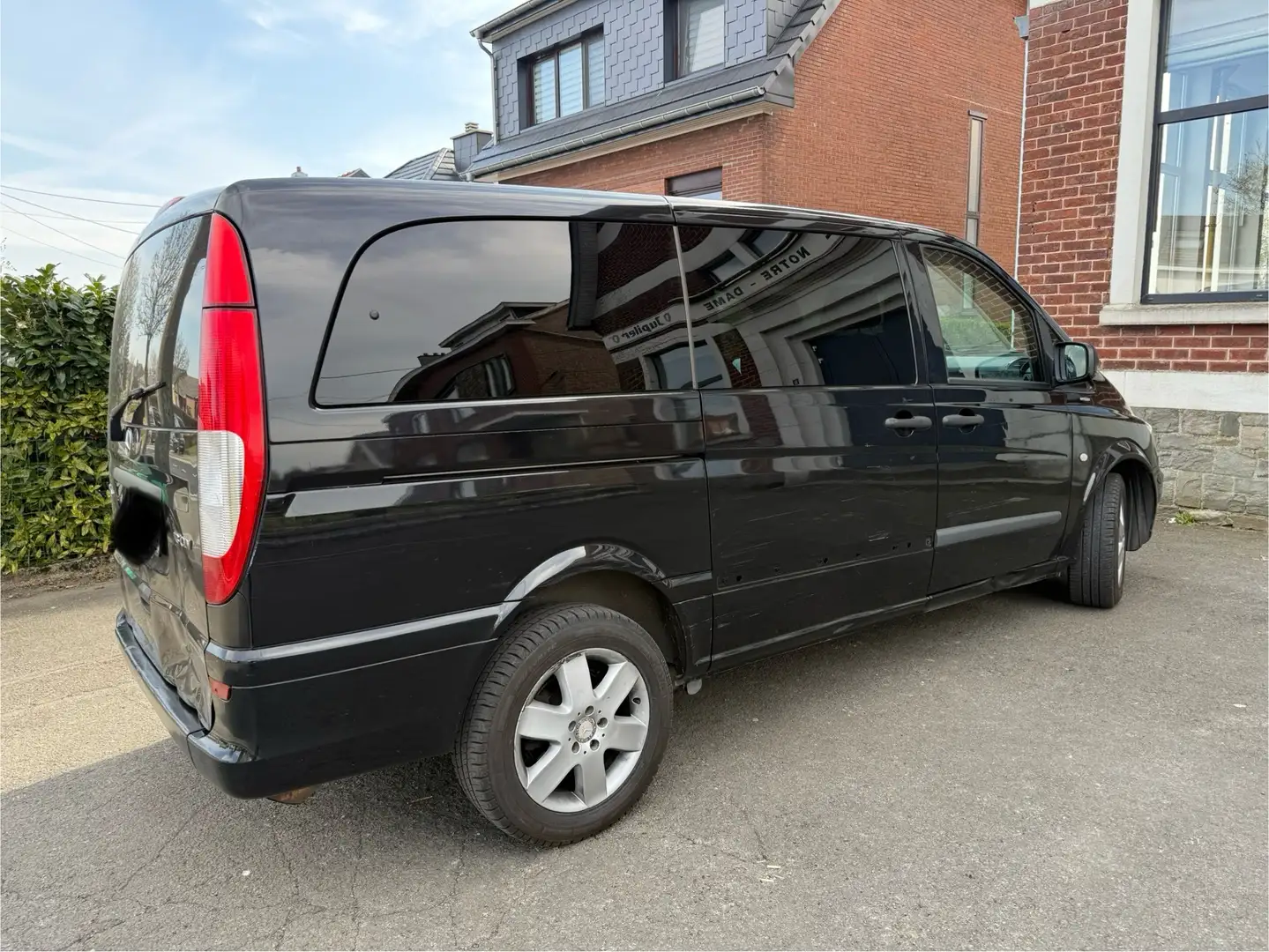 Mercedes-Benz Vito 2.1 CDI utilitaire 187000 km automat 6 pl utilitai Noir - 2