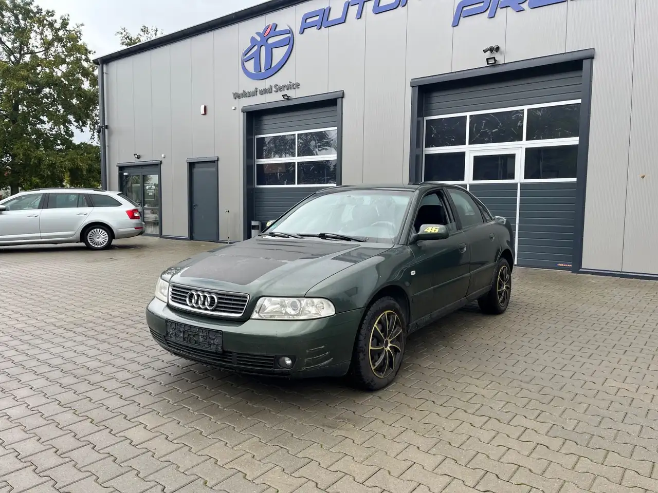 Audi A4 1.6, foto 2