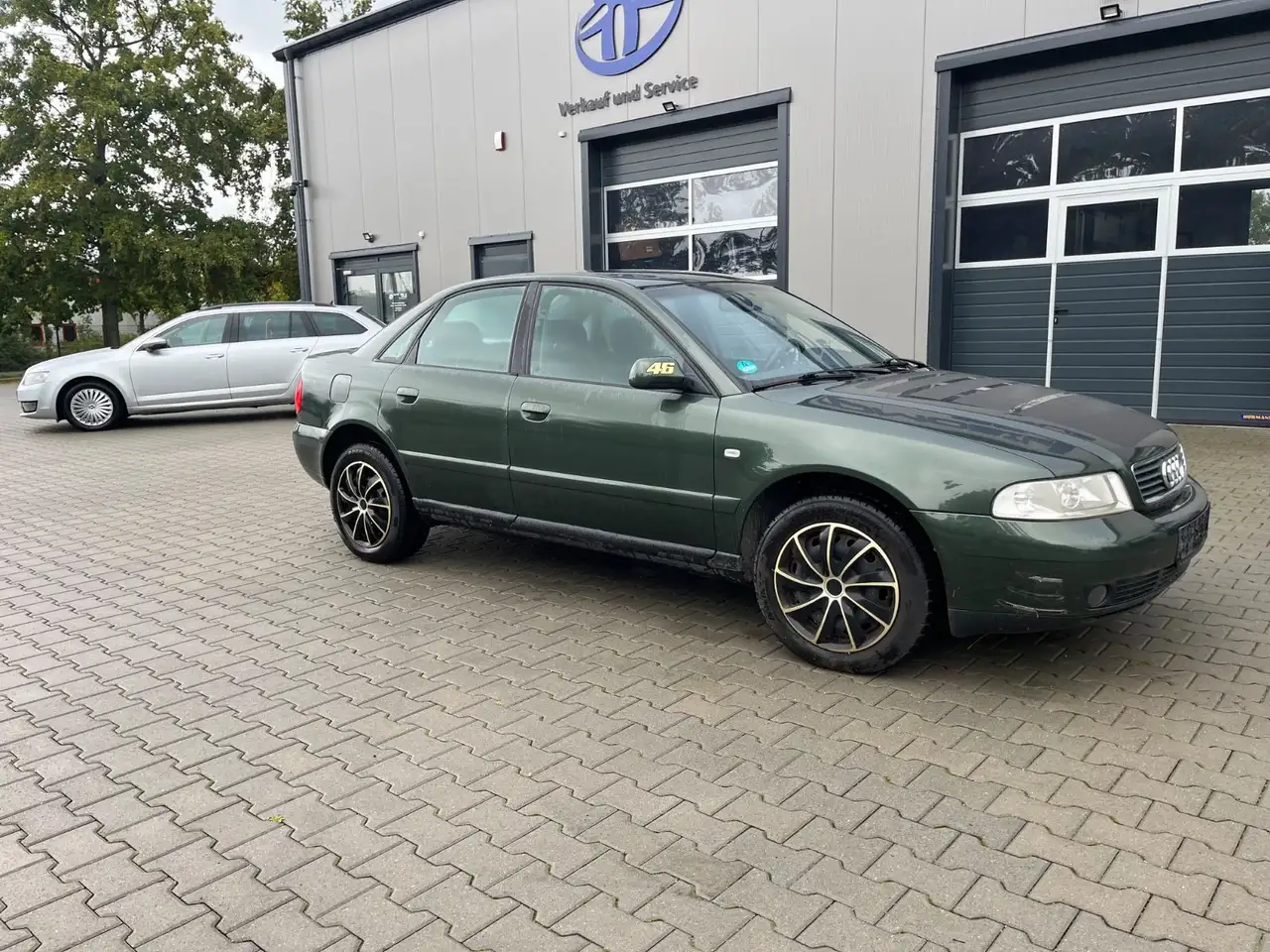 Audi A4 1.6, foto 11