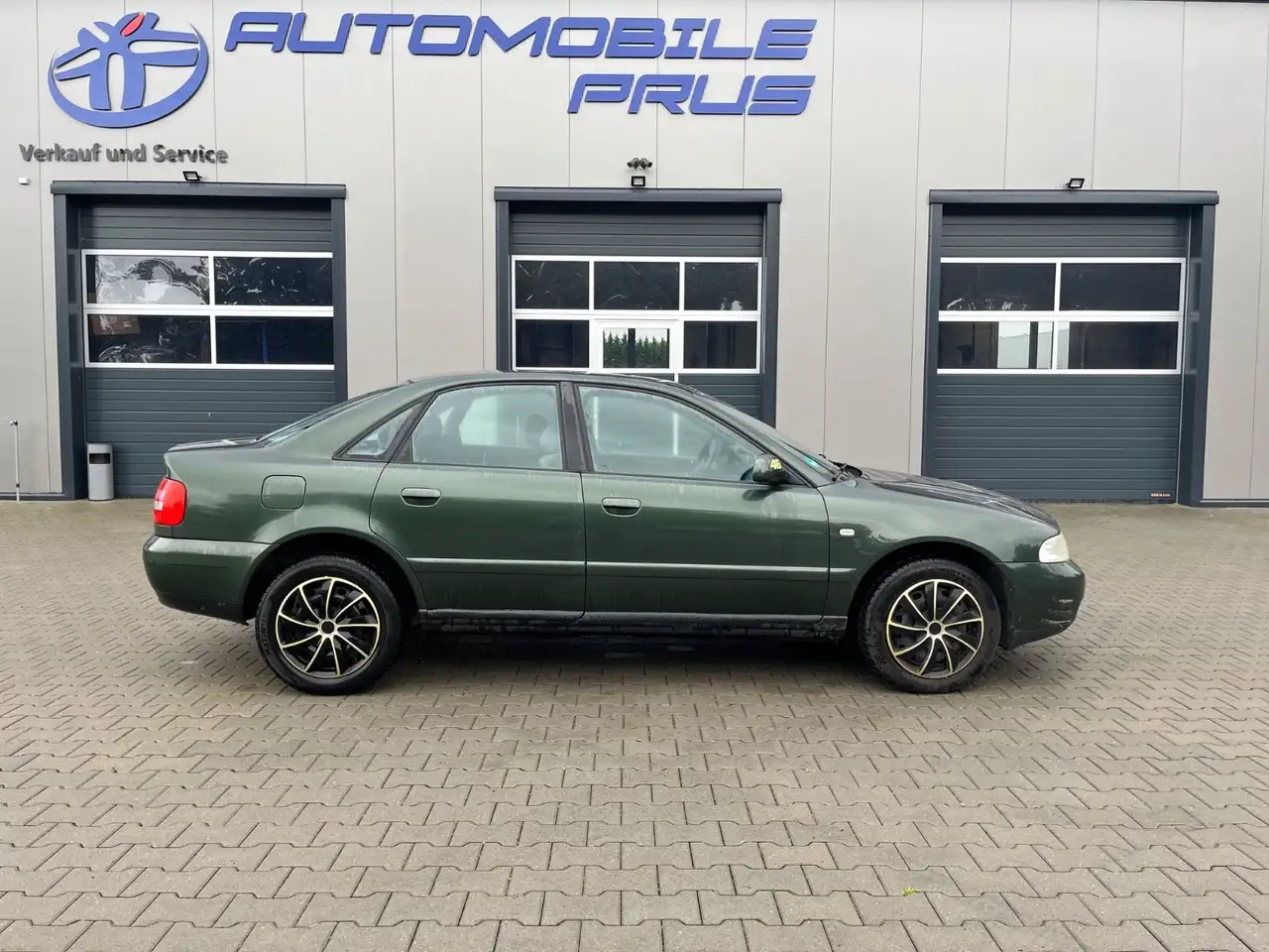 Audi A4 1.6, foto 9