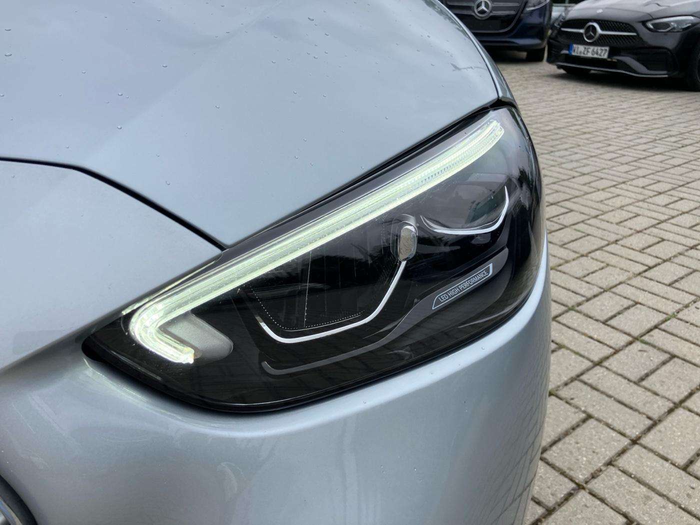 Mercedes-Benz C 220