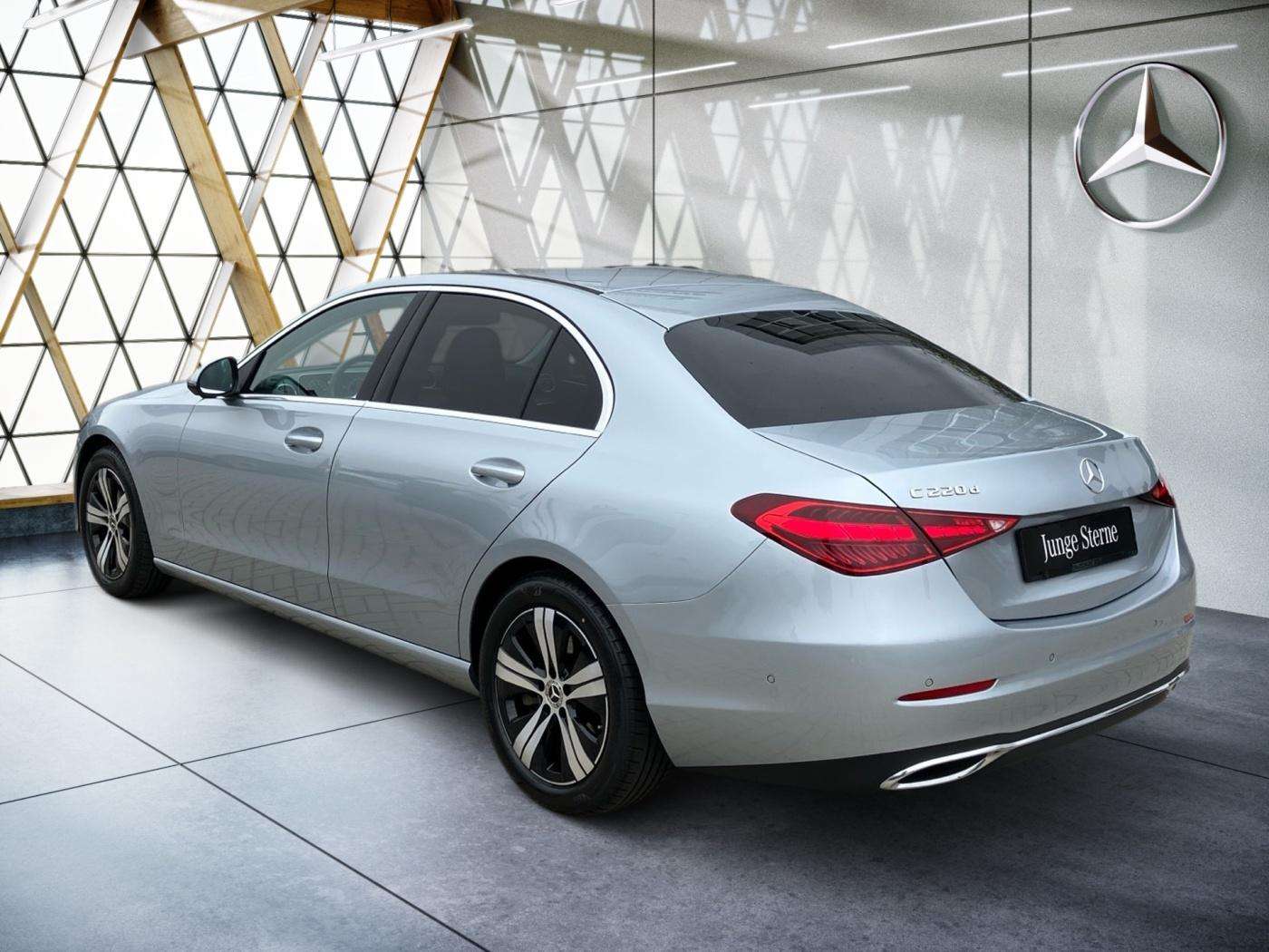 Mercedes-Benz C 220