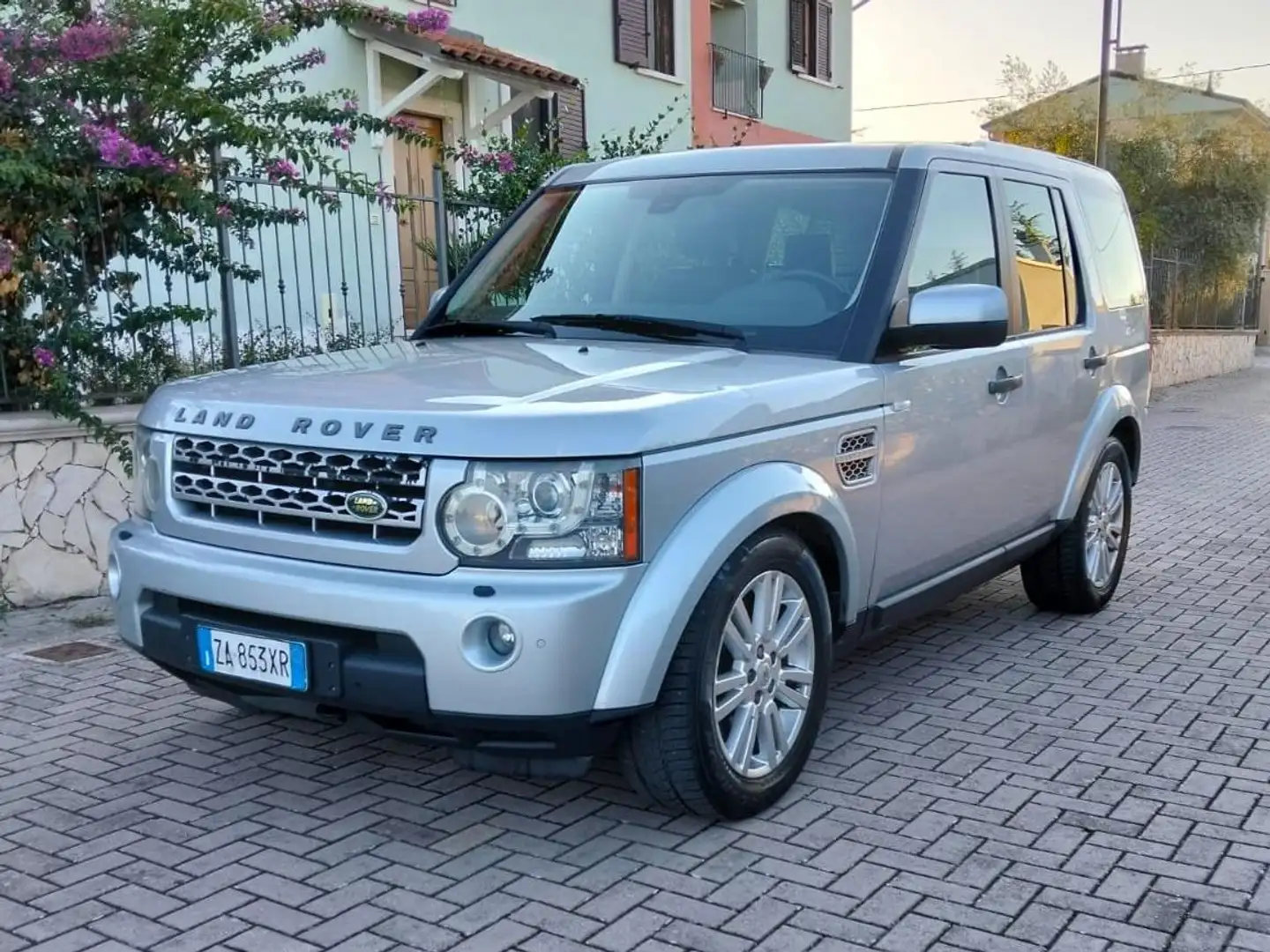 Land Rover Discovery Sport Discovery 4  HSE 6V Argento - 2