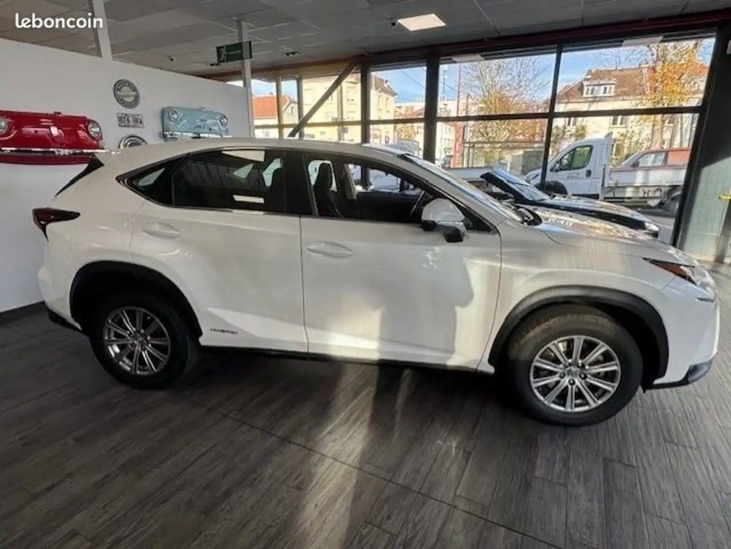 Lexus NX 300h 300h 2WD Business - 2
