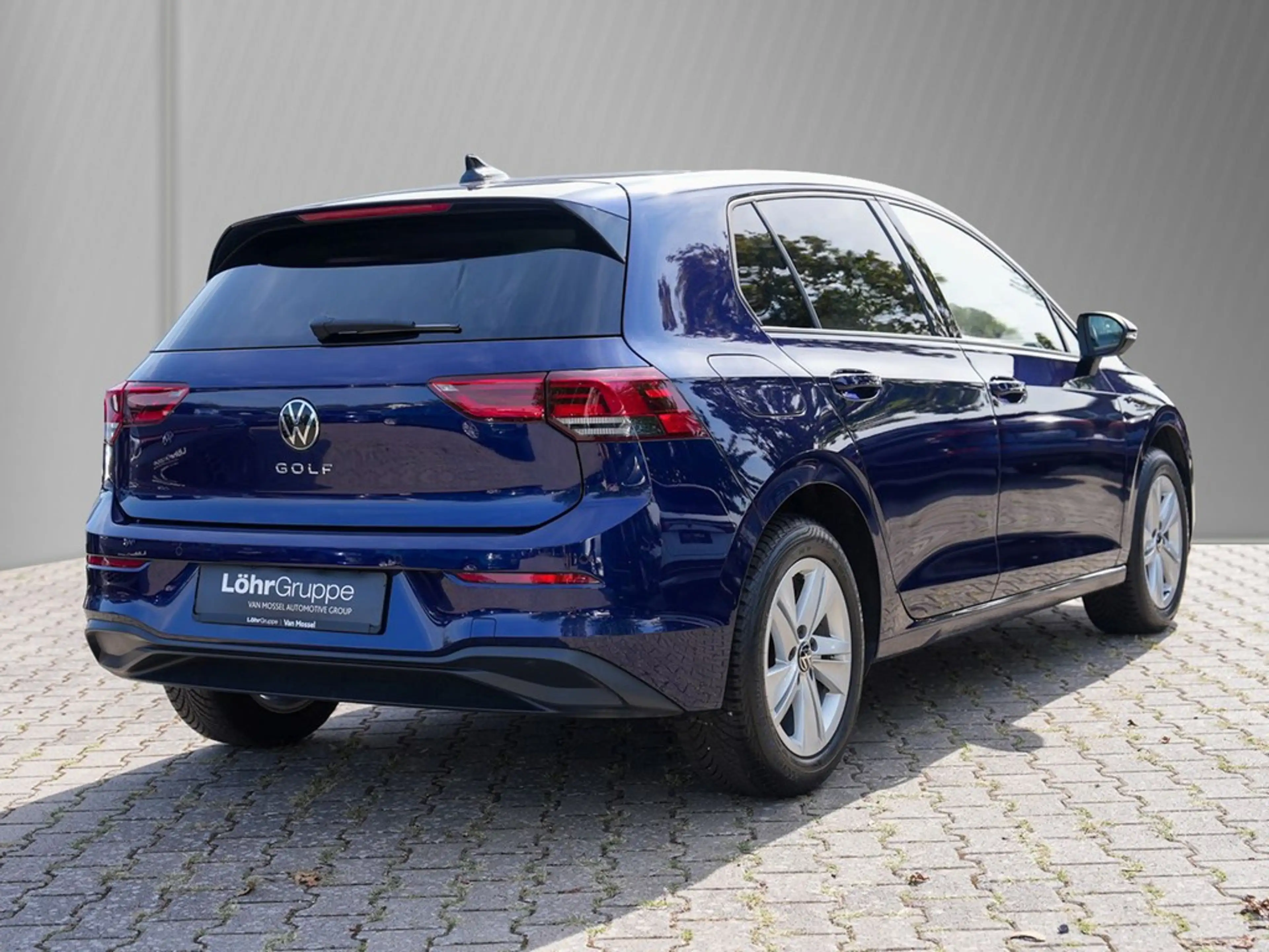 Volkswagen Golf 2.0 TDI DSG Life *LED*Navi*Kamera*ACC*App-Con*T... — photo 4
