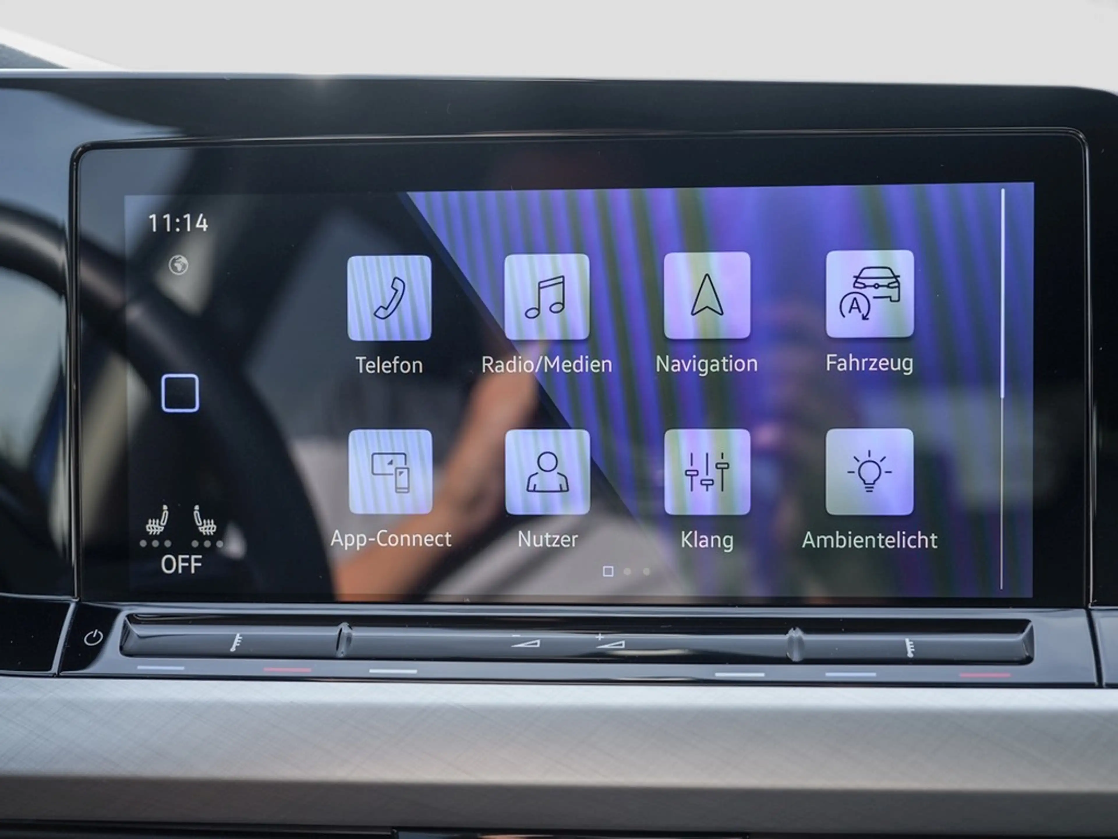 Volkswagen Golf 2.0 TDI DSG Life *LED*Navi*Kamera*ACC*App-Con*T... — photo 12