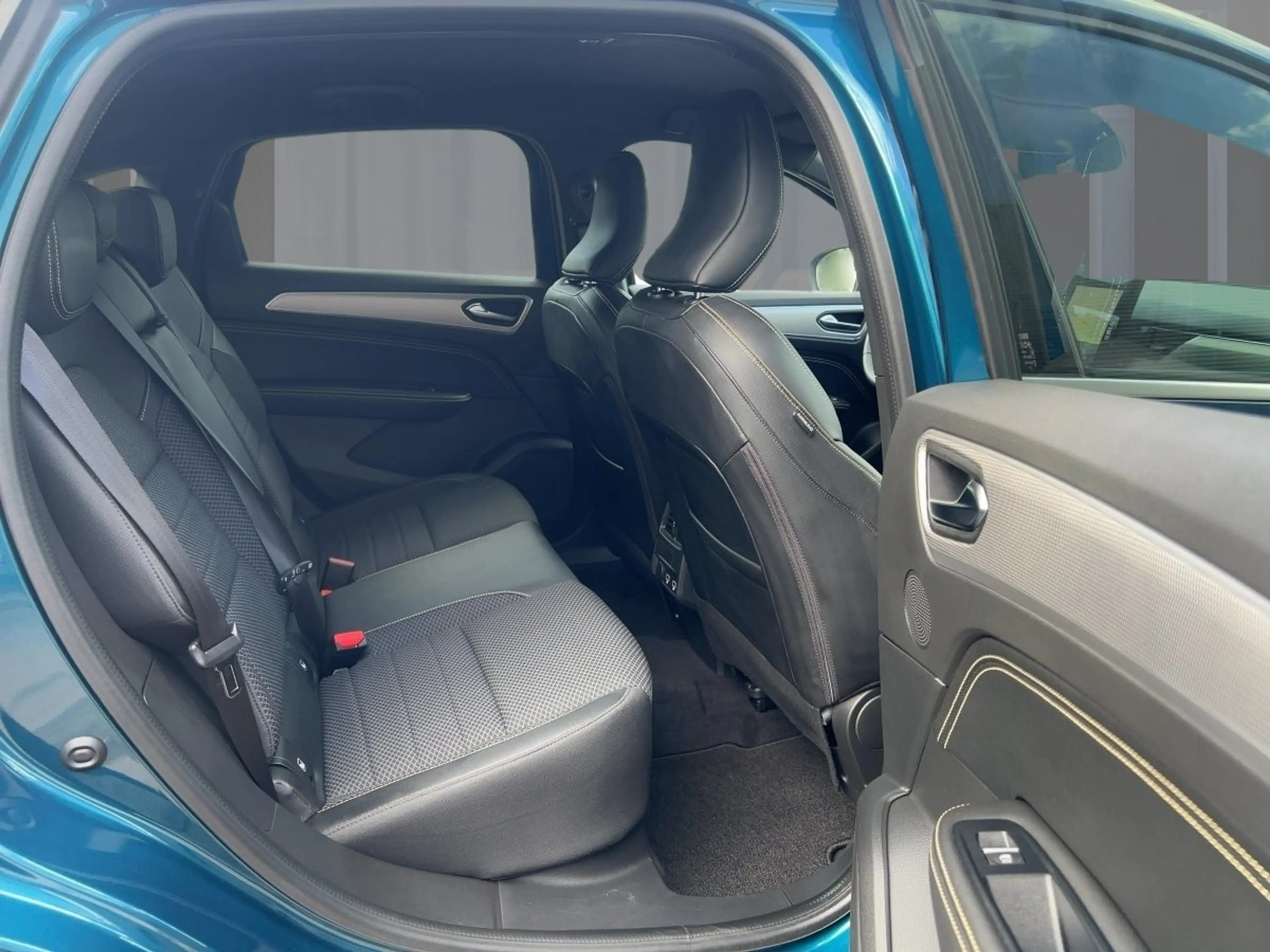 Renault Arkana 1.3 TCe 140 Techno Automatik — photo 9