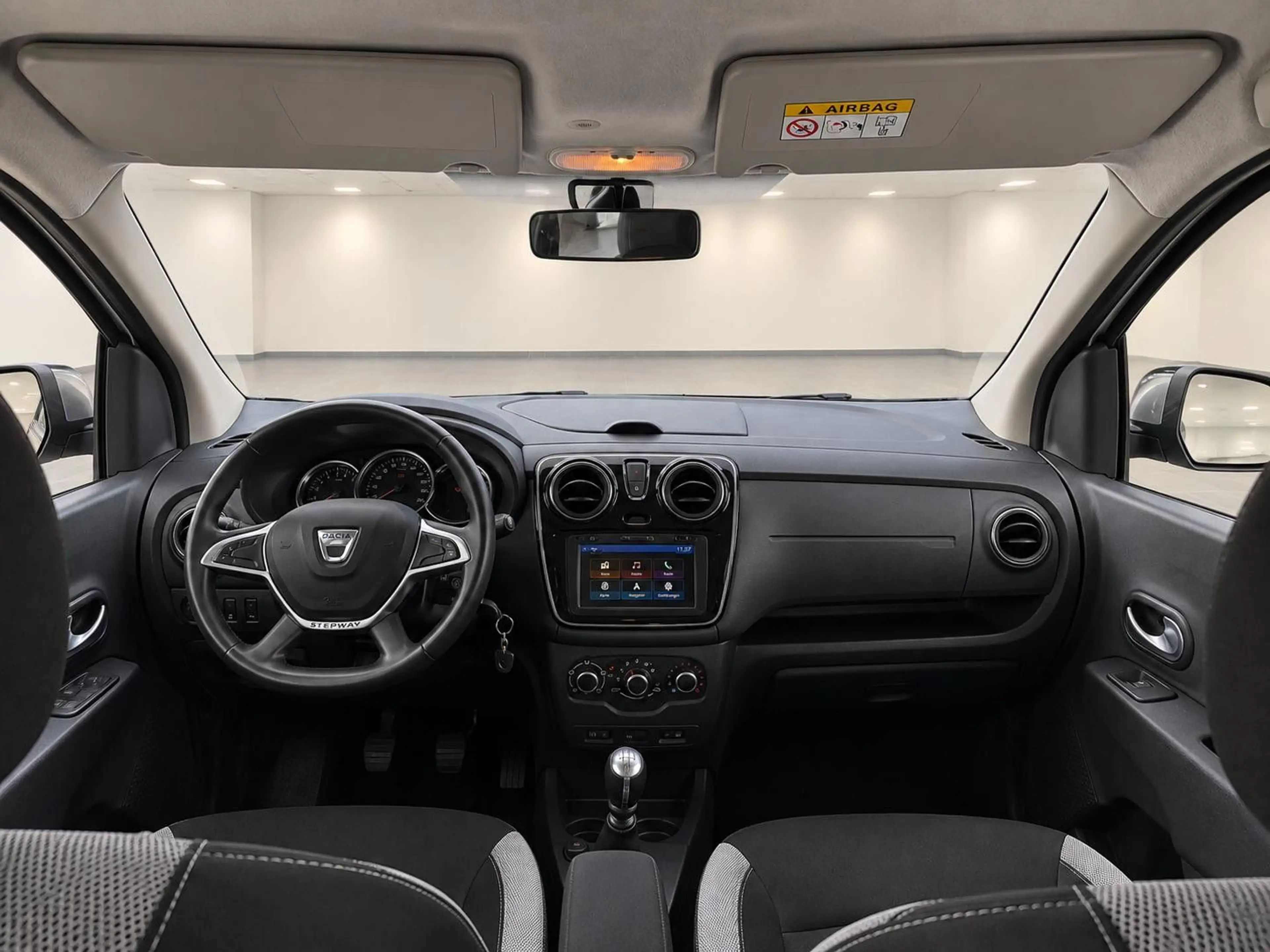 Dacia Lodgy — photo 3