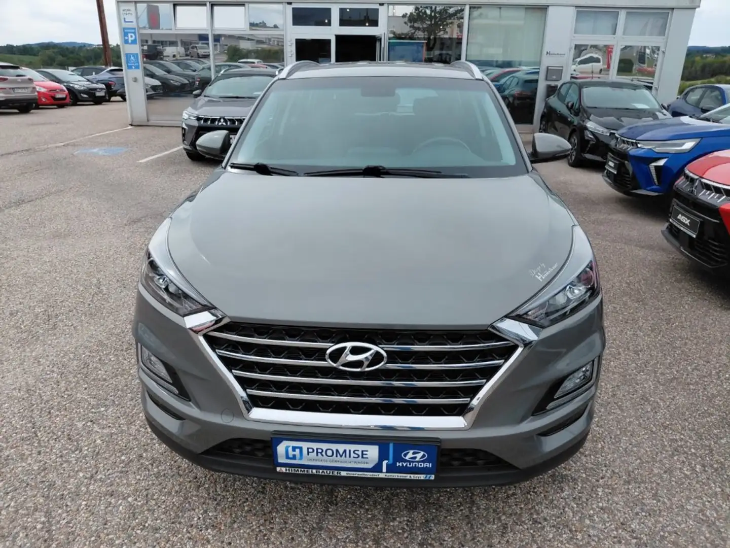 Hyundai TUCSON Level 3 RUN 1,6 GDi 2WD MT Grau - 2