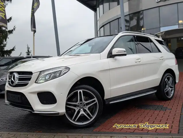 Mercedes-Benz GLE 350 d AMG Line*PANO*AHK*AIRMATIC*360°*NAVI