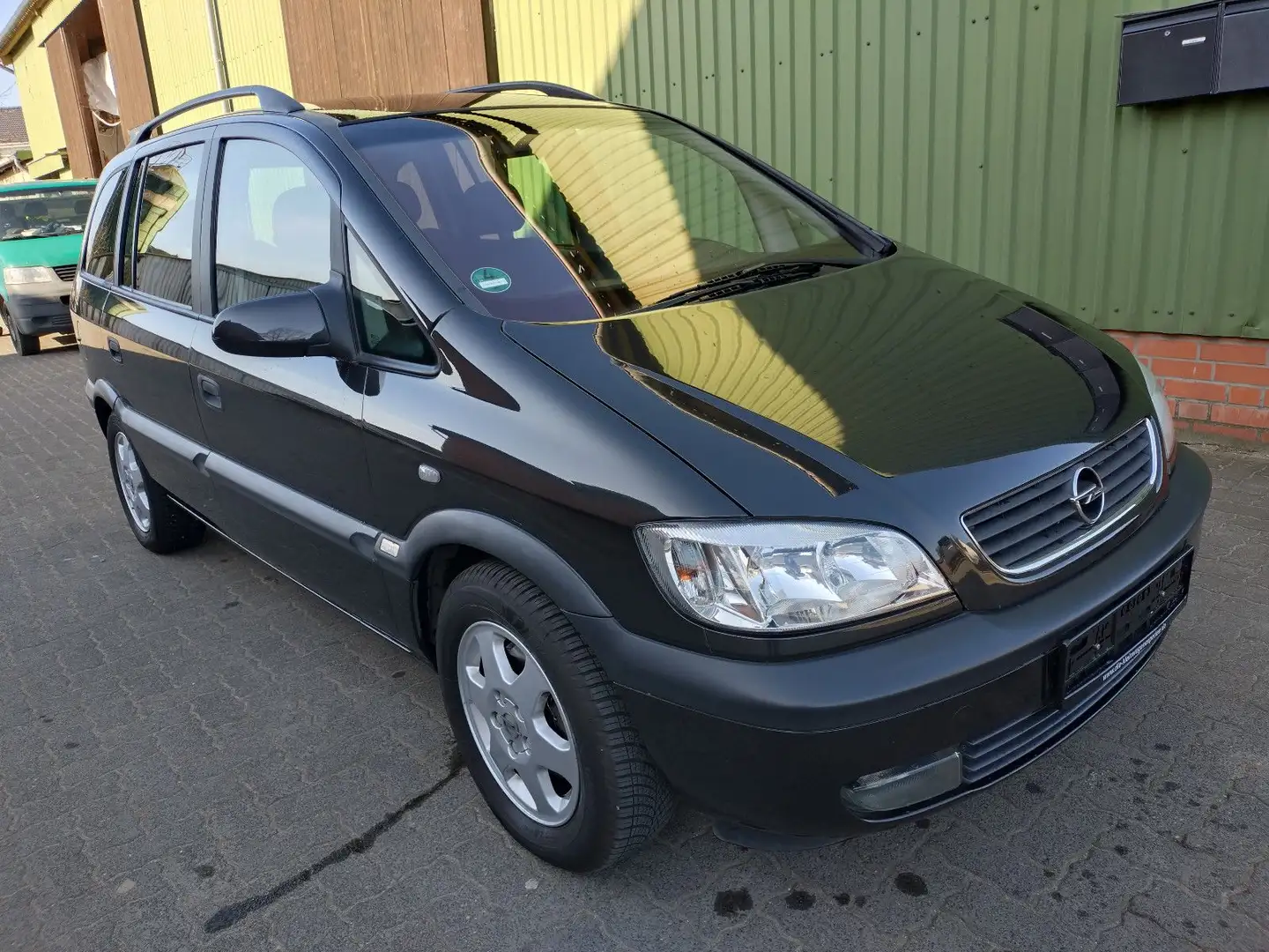 Opel Zafira 1.8, Klima, TÜV ohne Mängel neu! Černá - 1