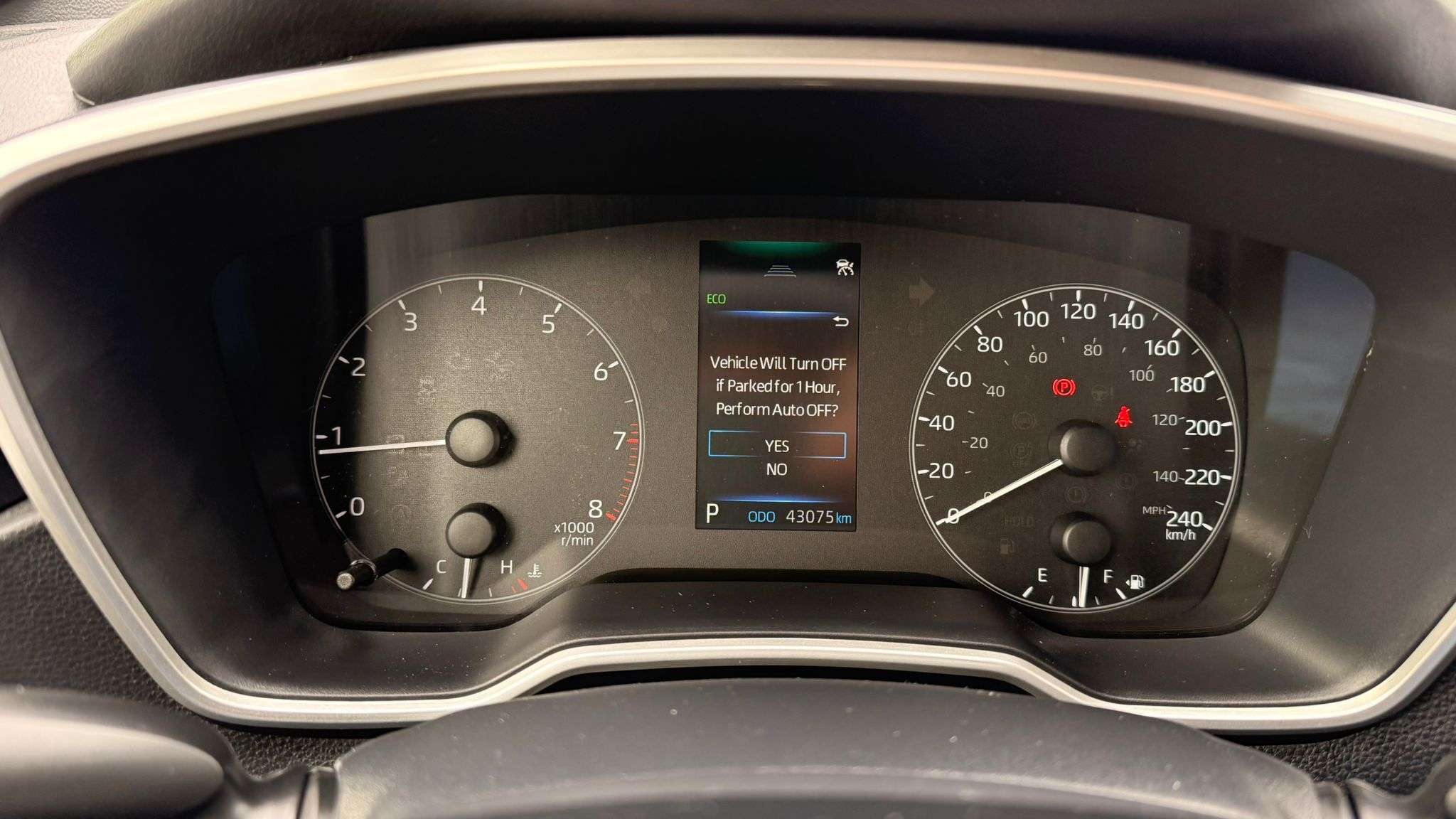 2025 Toyota Corolla 5-Door — view 14
