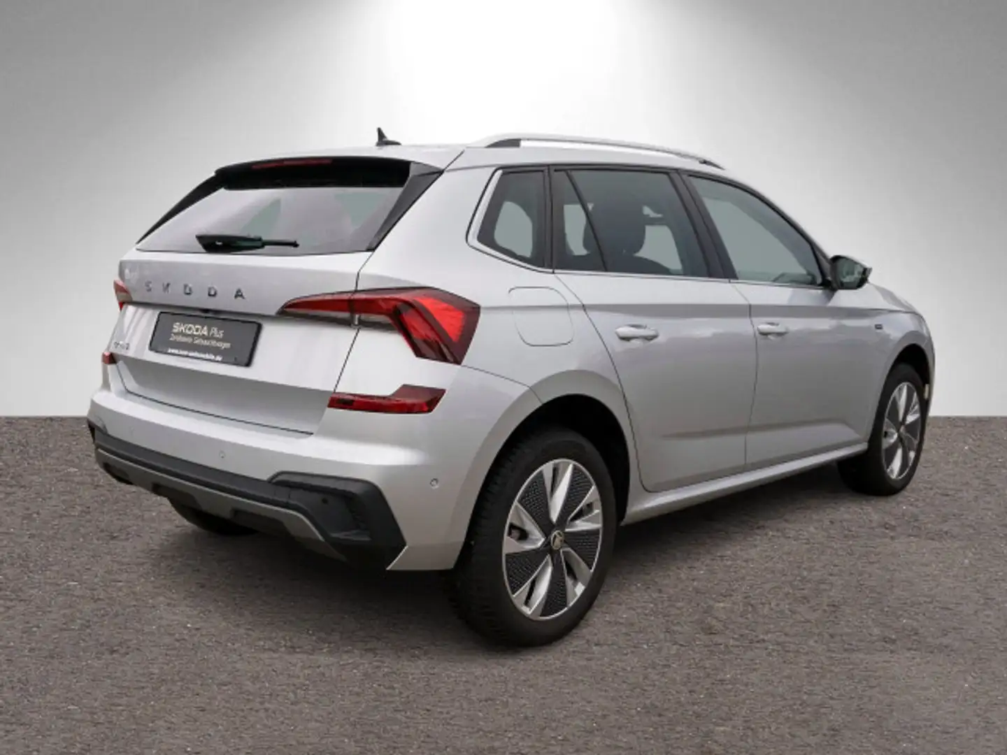 Skoda Kamiq Selection 1.0 TSI DSG Navi LED ACC RFK AHK Silber - 2
